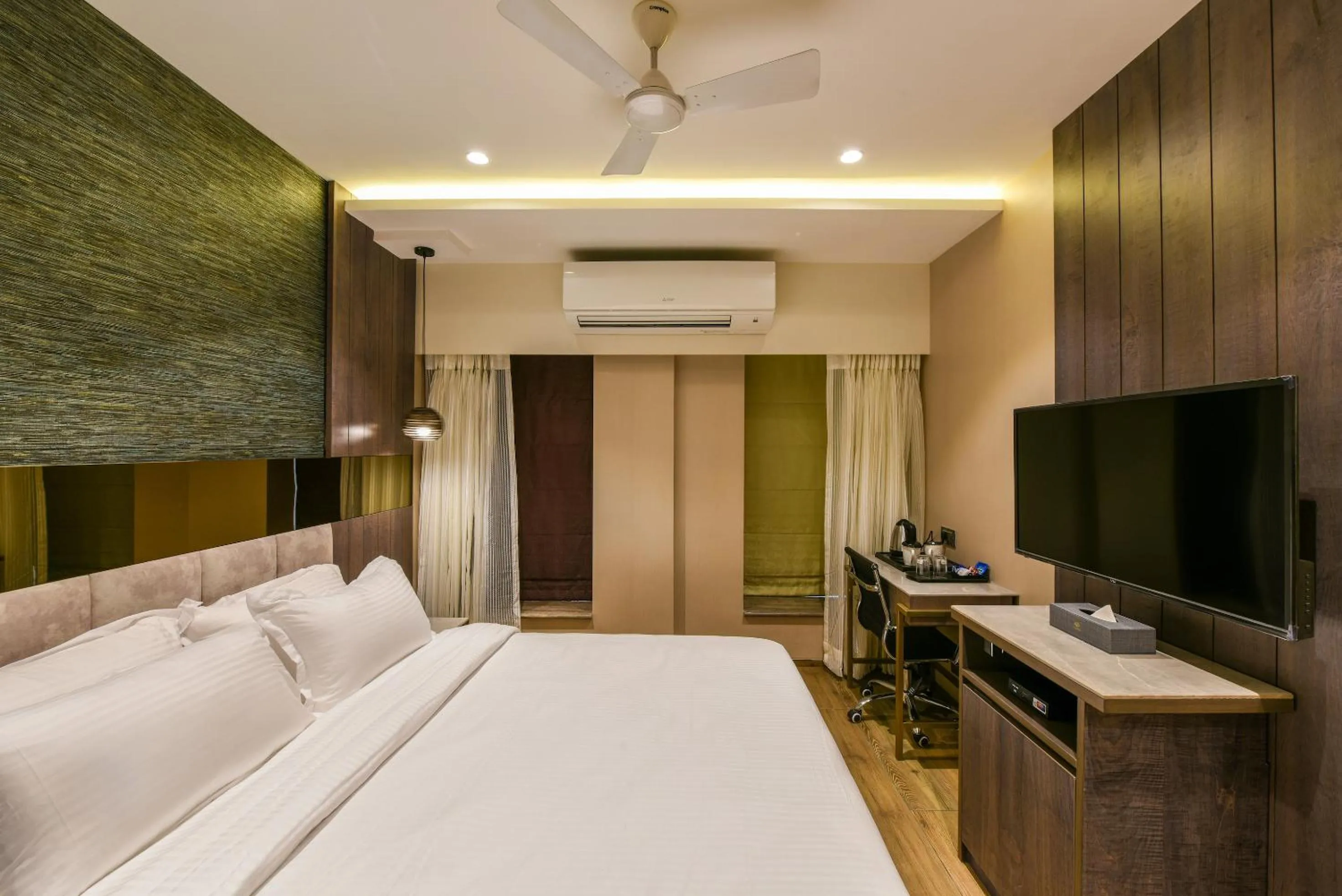 Photo of the whole room, Bed in Hotel Orient Regency