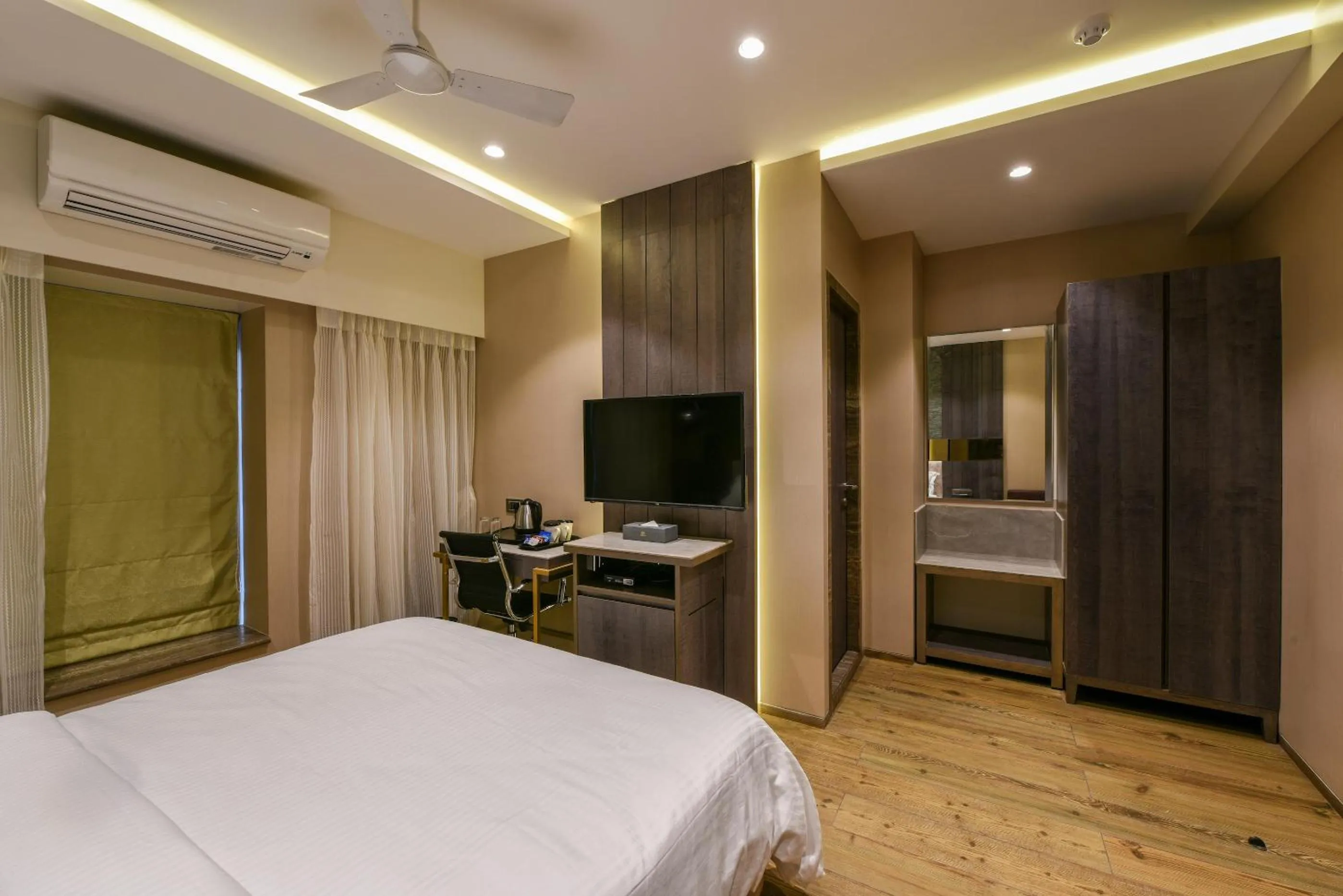 Photo of the whole room, Bed in Hotel Orient Regency