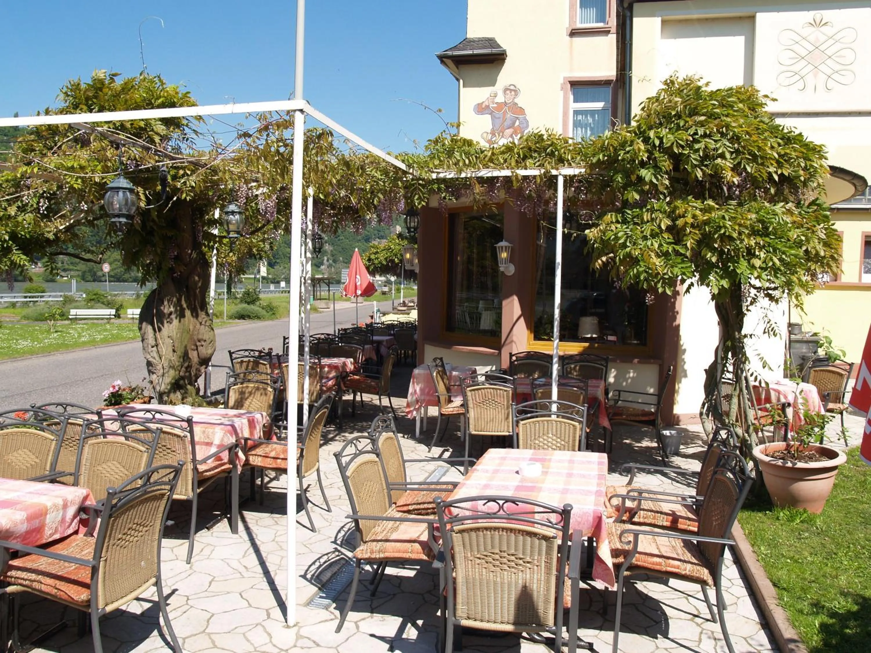 Patio in Hotel Café Post