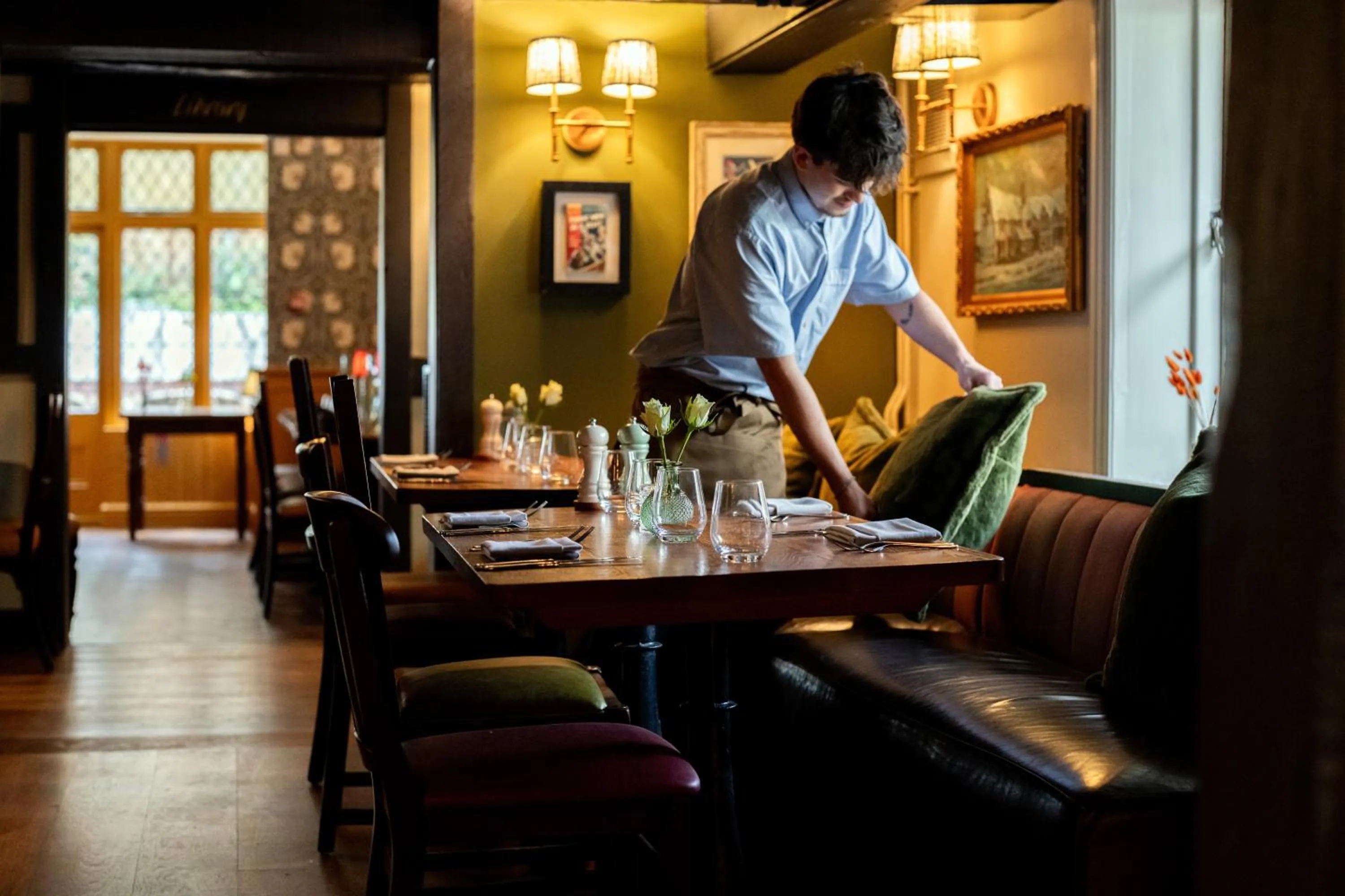 Restaurant/places to eat in Bull Inn