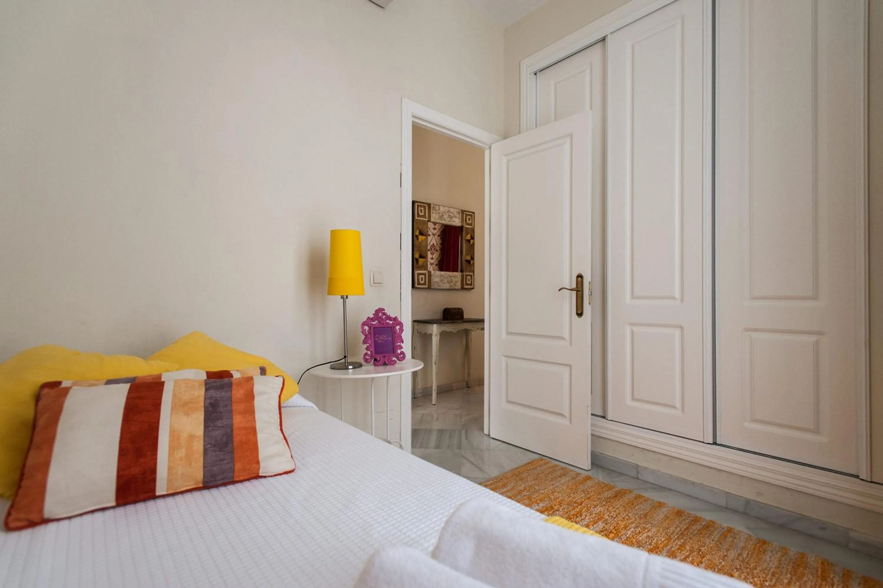 Bed in Singular Pilatos