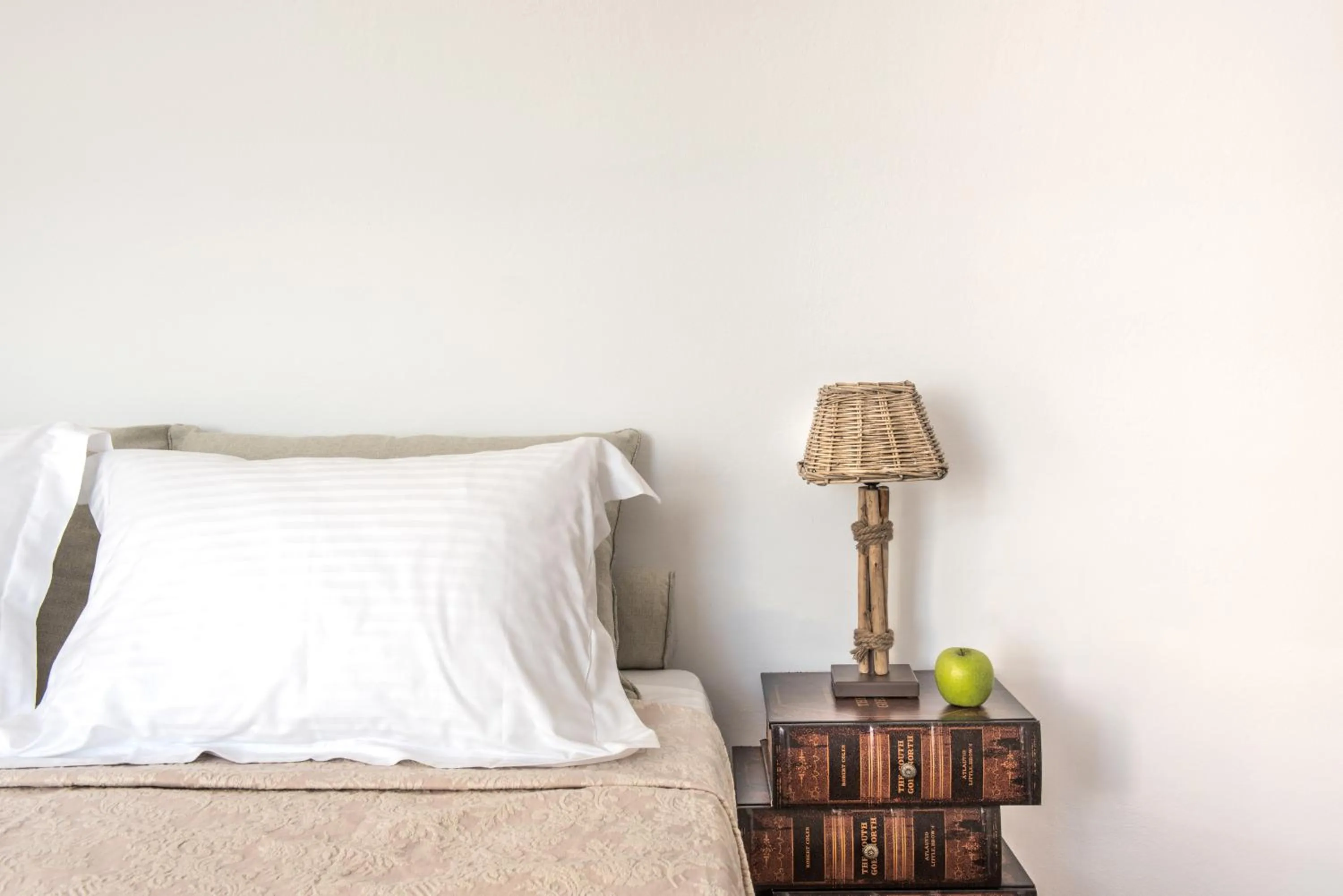 Bed in Summer Lovers Villa