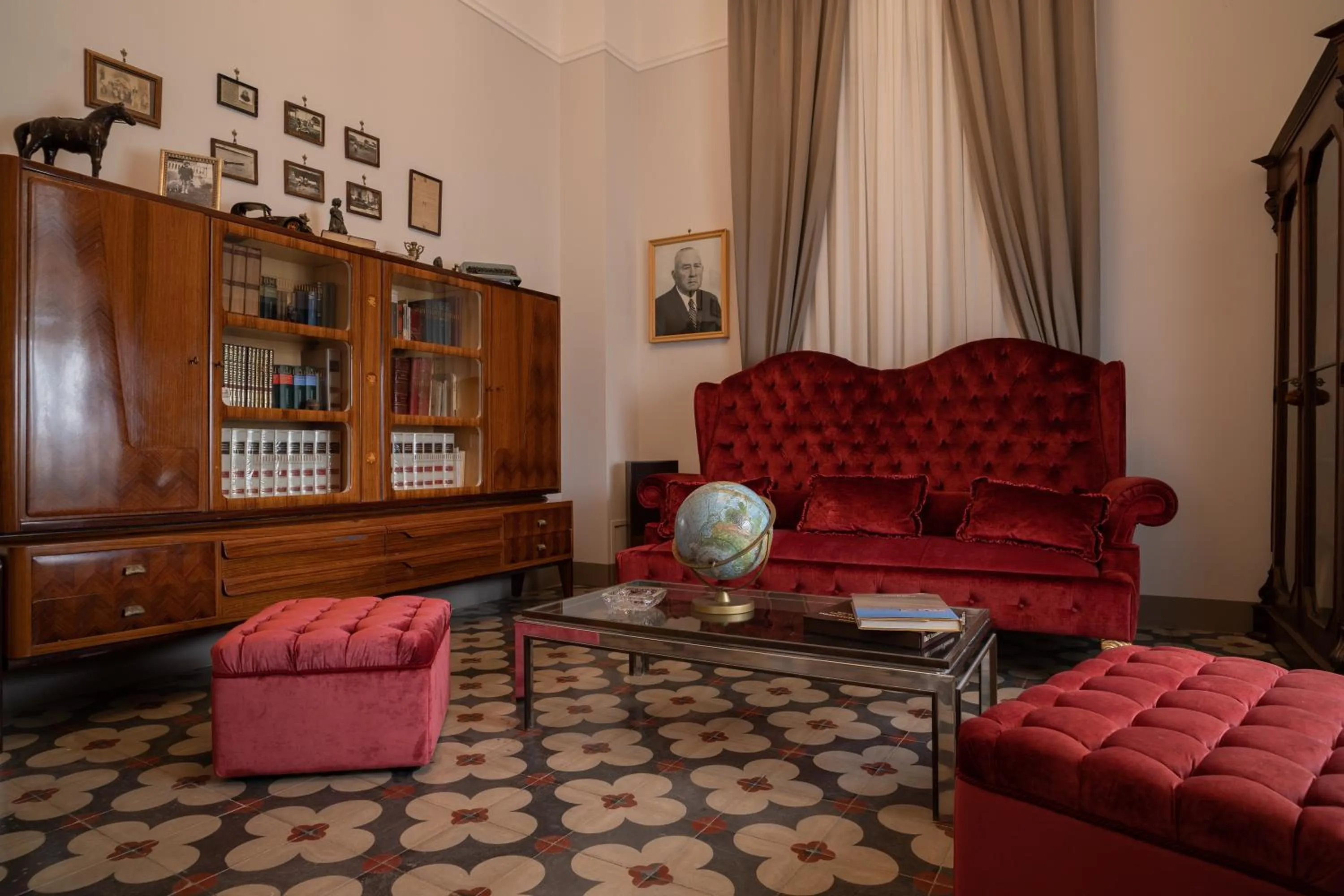 Library in Villa Giordanelli