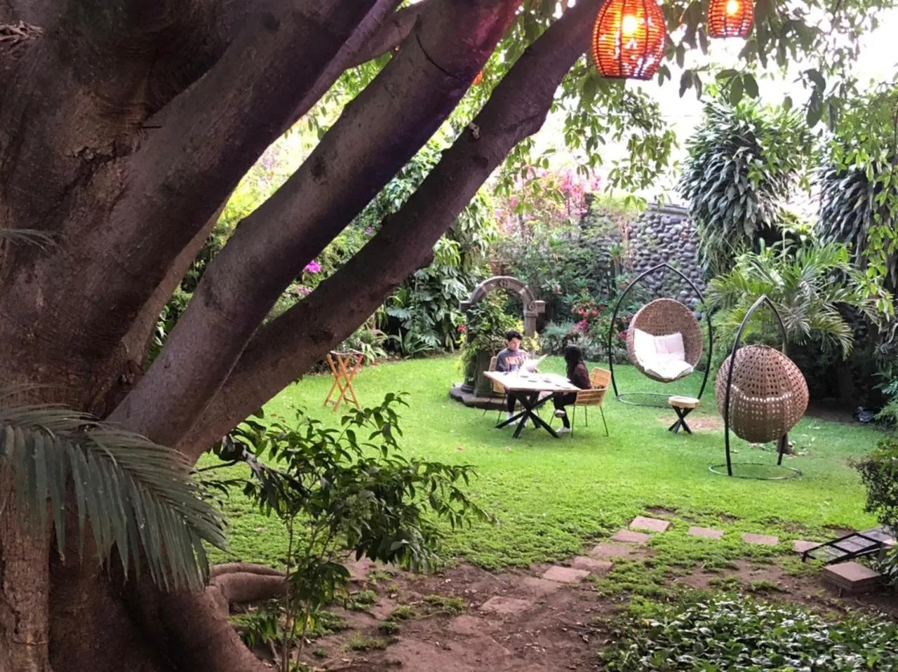 Restaurant/places to eat in La Provence Restaurant & Hotel Boutique