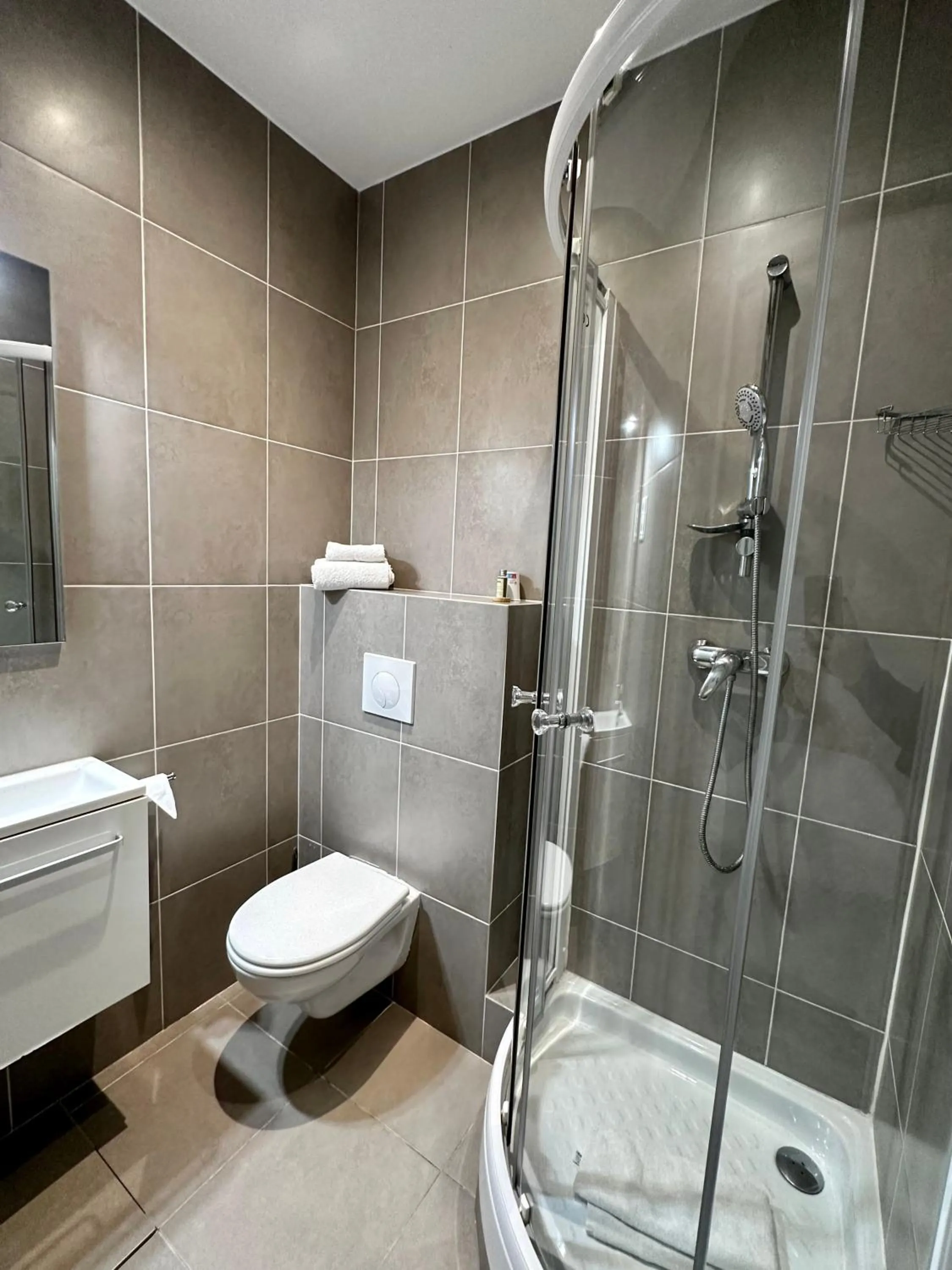 Bathroom in Nice Garden Hotel