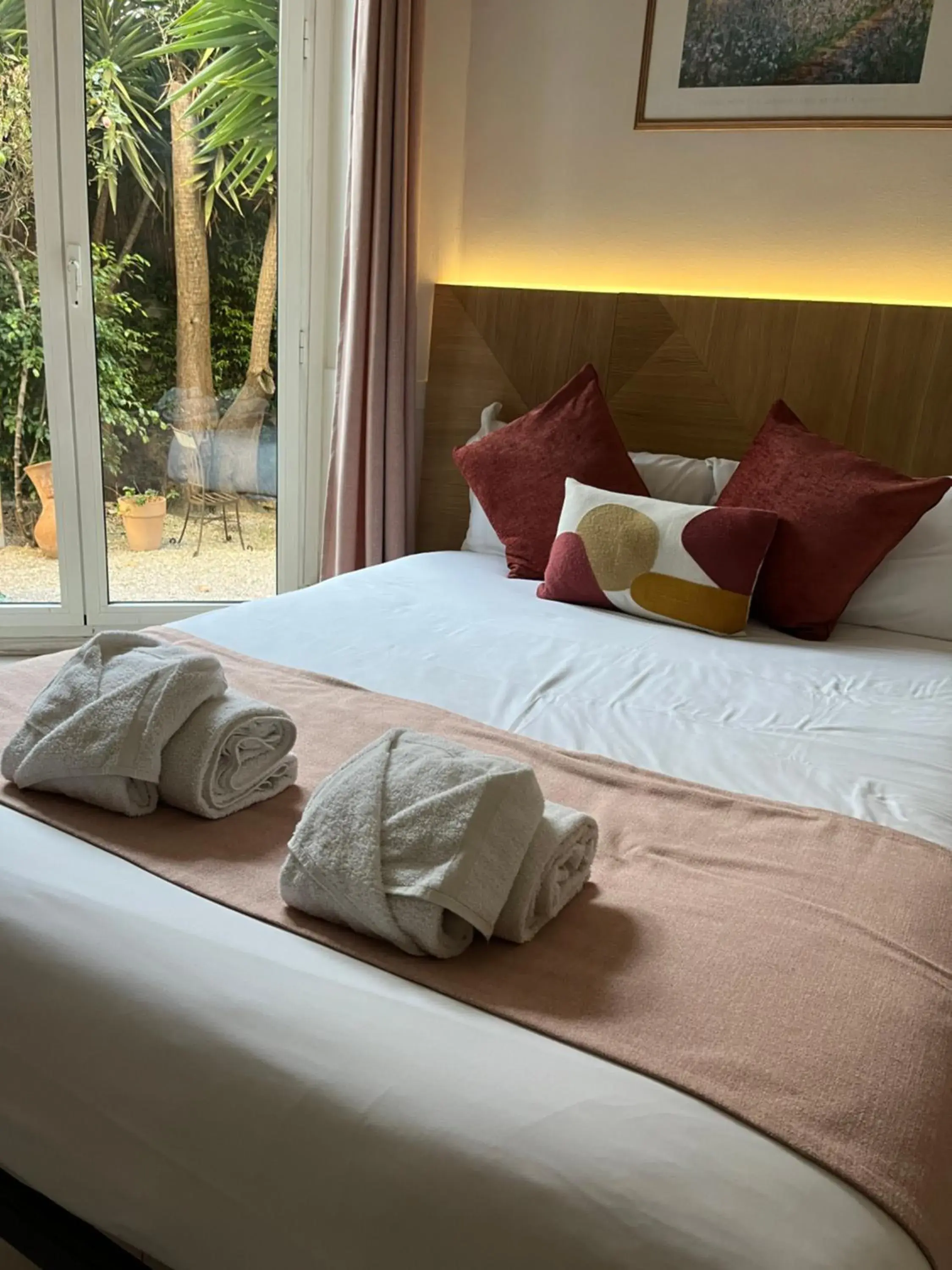 Standard Double Room in Nice Garden Hotel Standard Double Room in Nice Garden Hotel