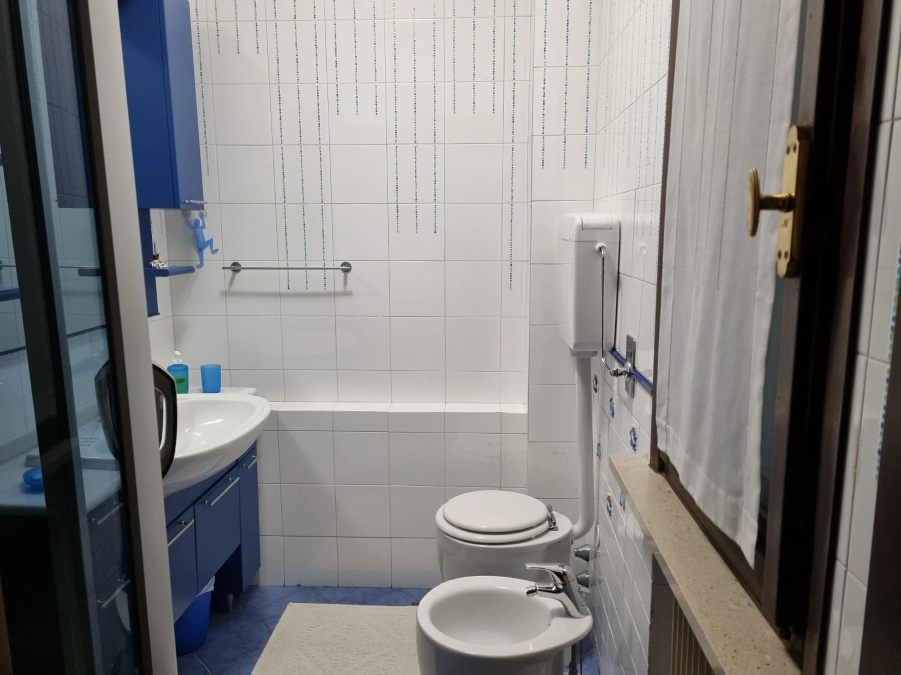 Shower in B&B Accanto al Focolare 2