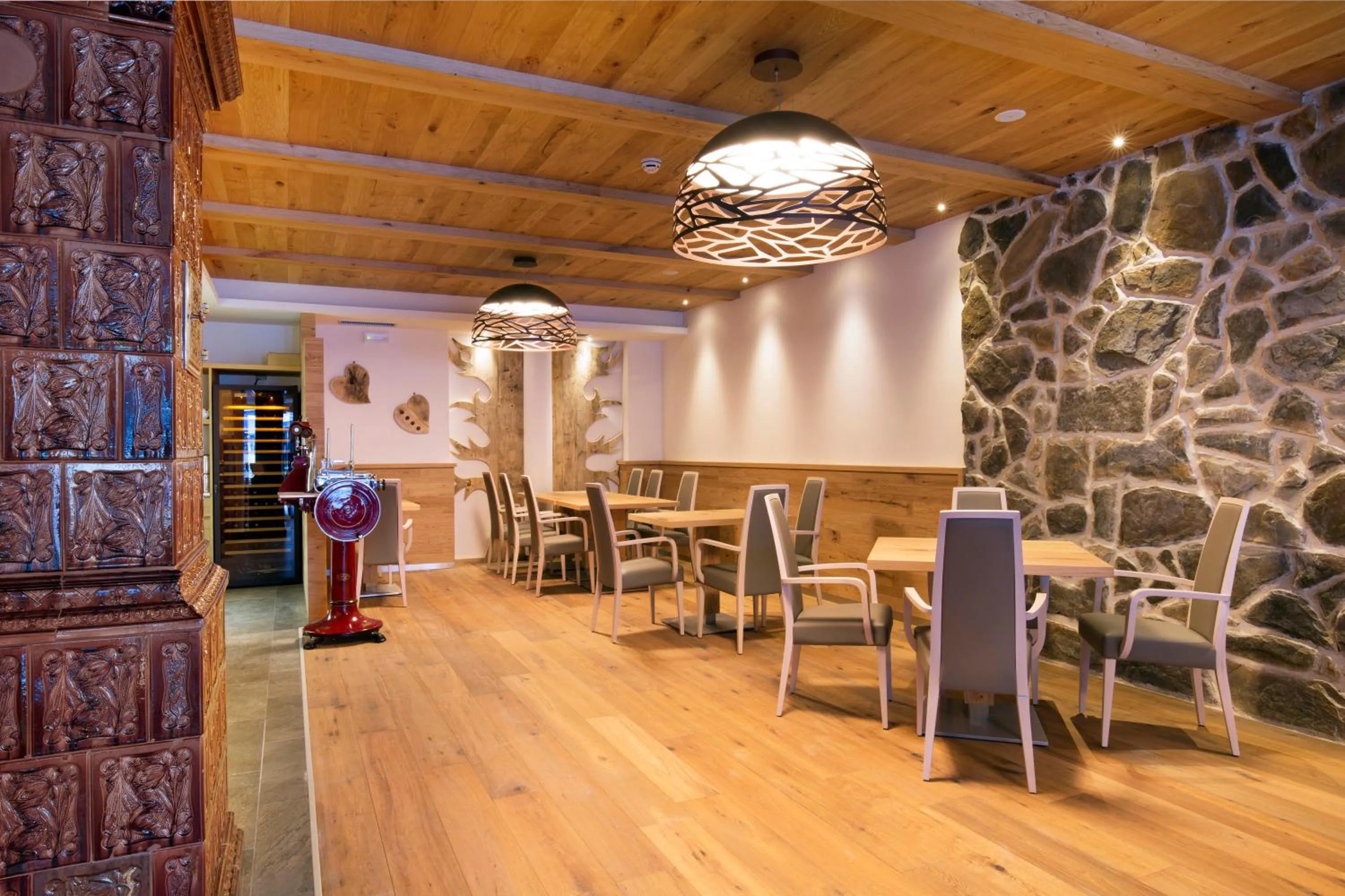 Restaurant/places to eat in Chalet Marcora