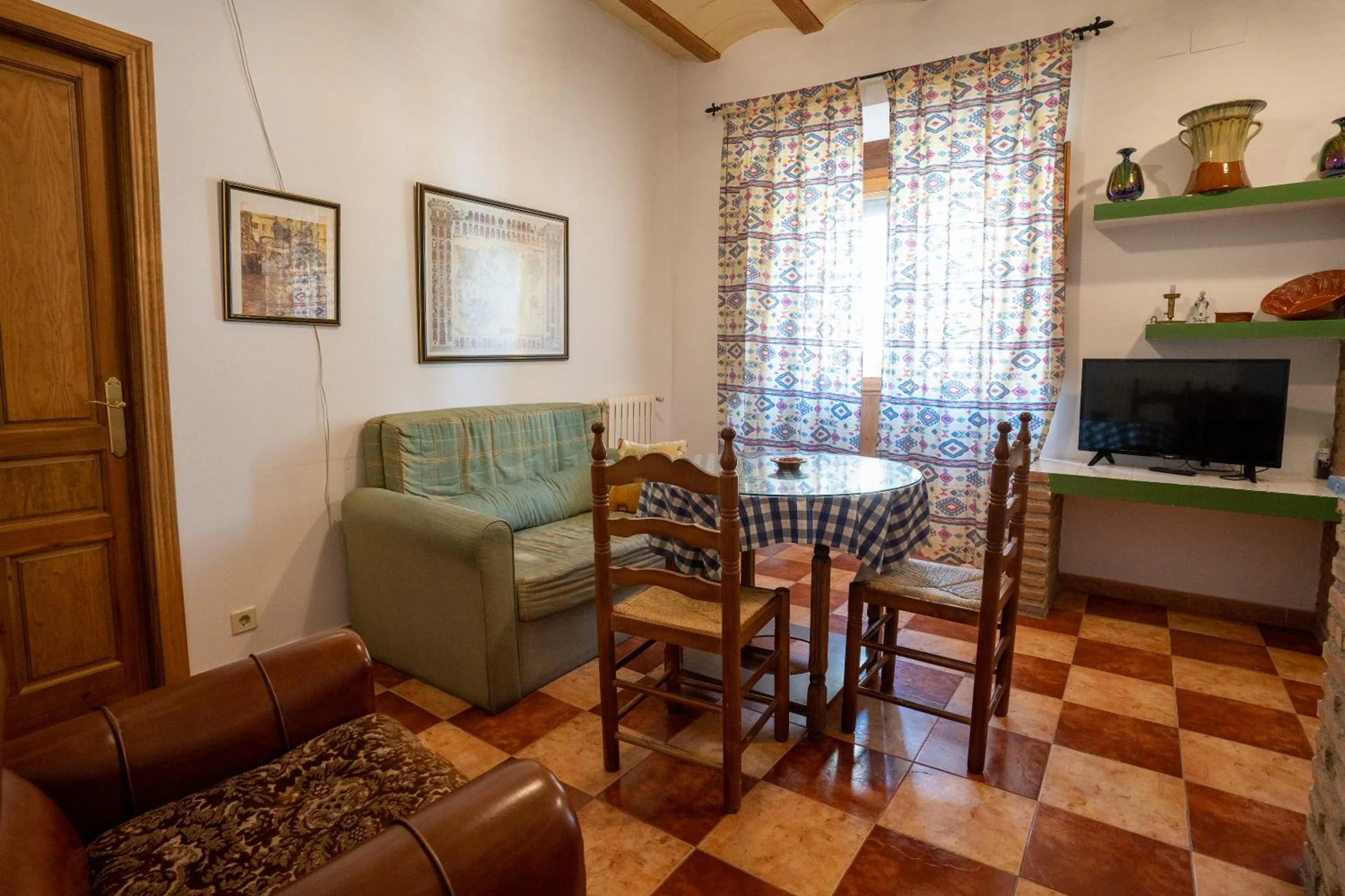 Seating area in APAR. SIERRAGUADALQUIVIR