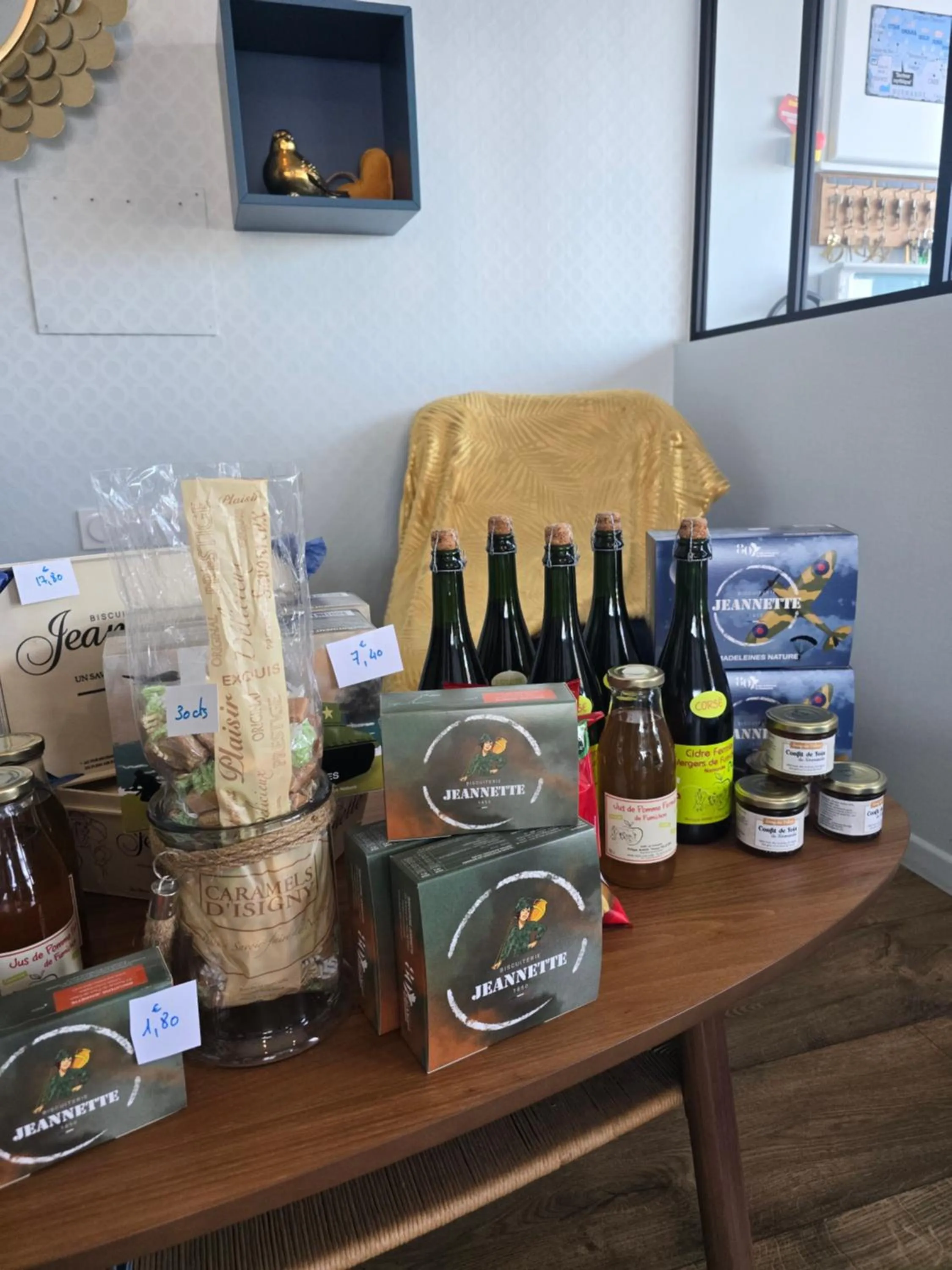 Living room in Hôtel L'ideal le Mountbatten