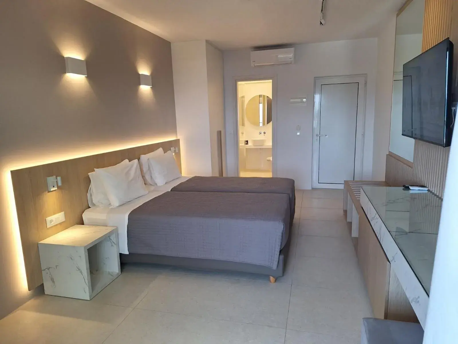 Bedroom, Bed in Kos Palace Bedroom, Bed in Kos Palace