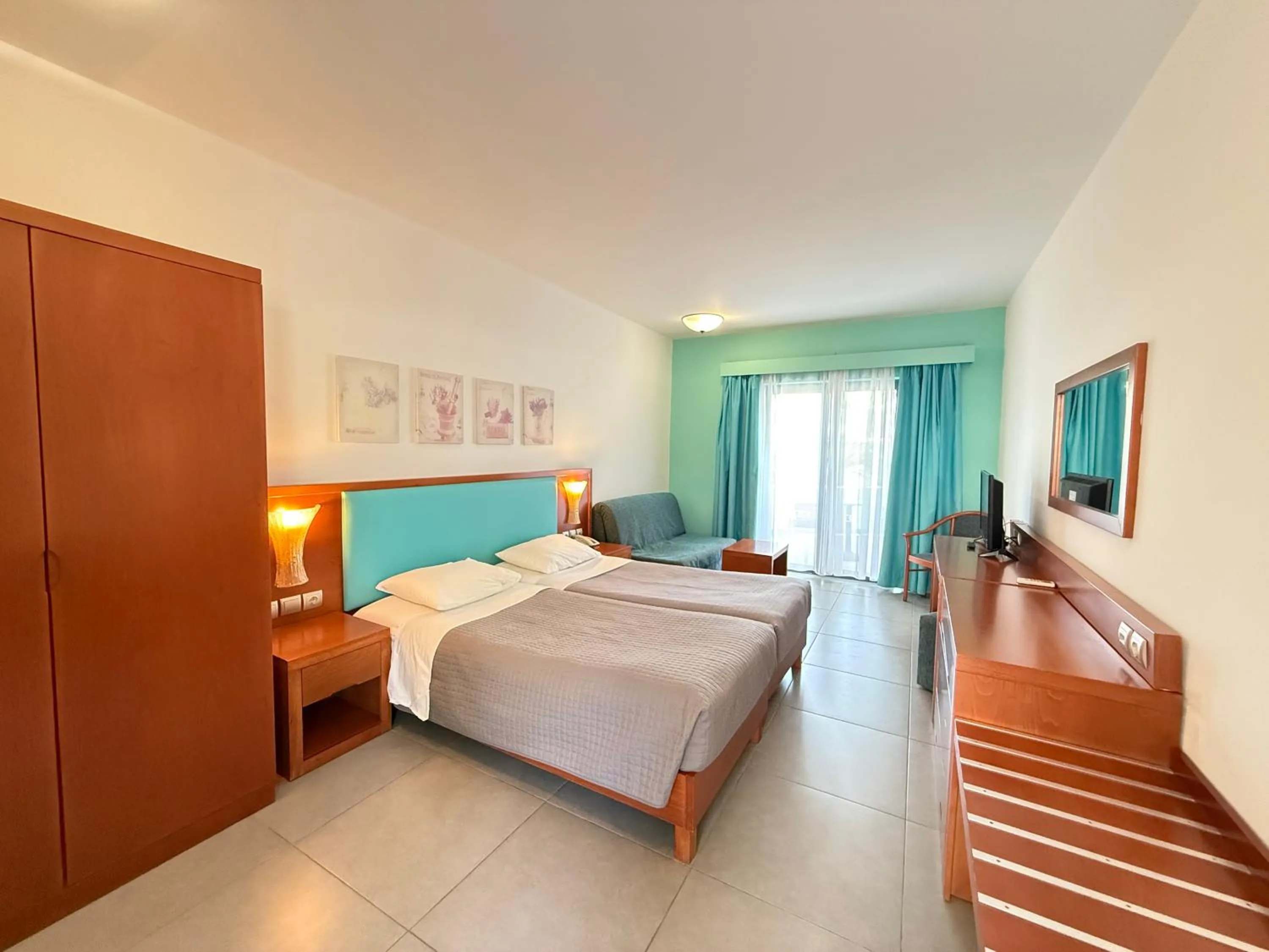 Bedroom, Bed in Kos Palace