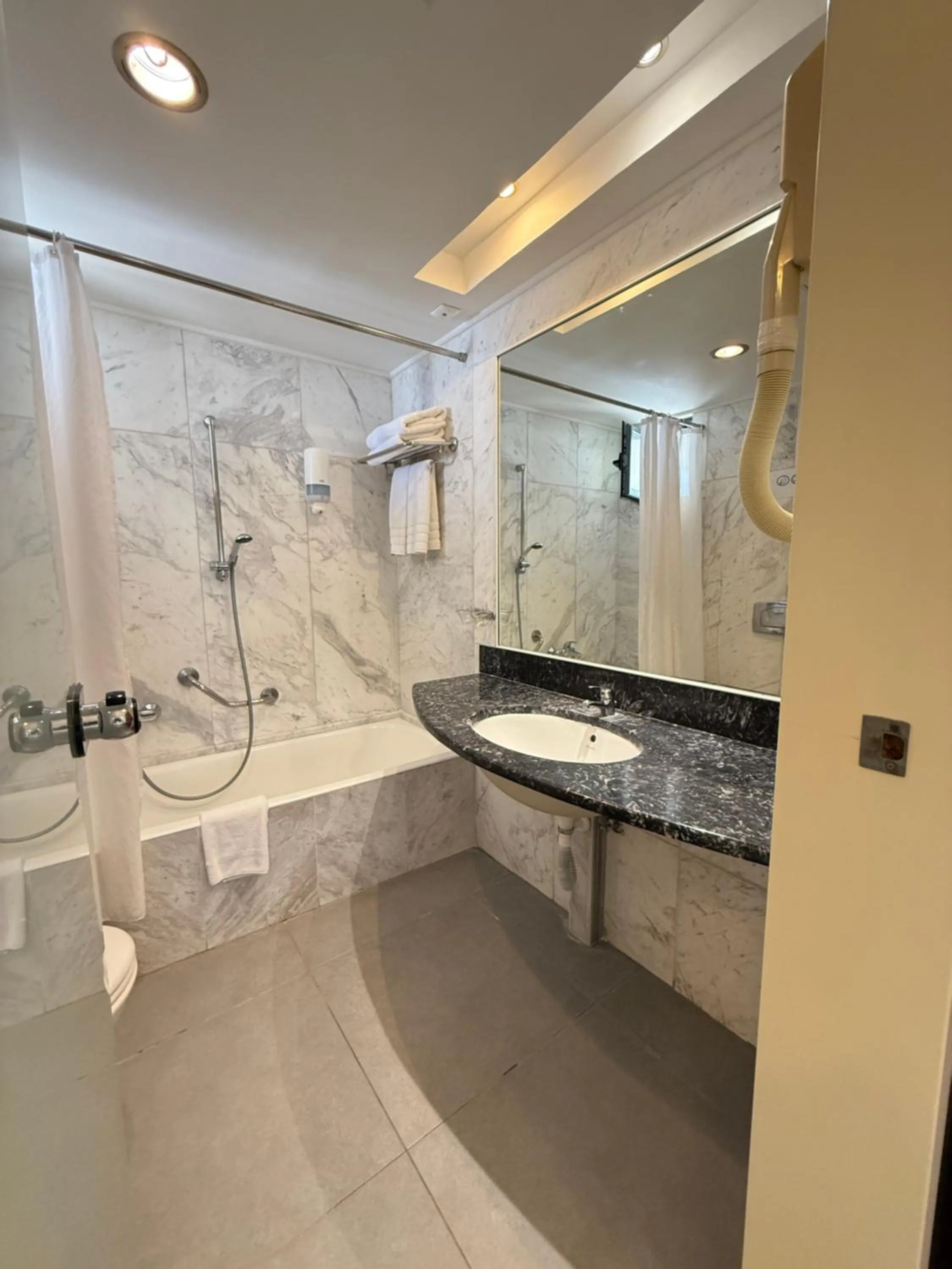 Bathroom in Kos Palace