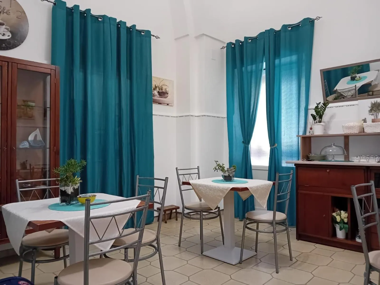 Breakfast in B&B Corte Regina Esther