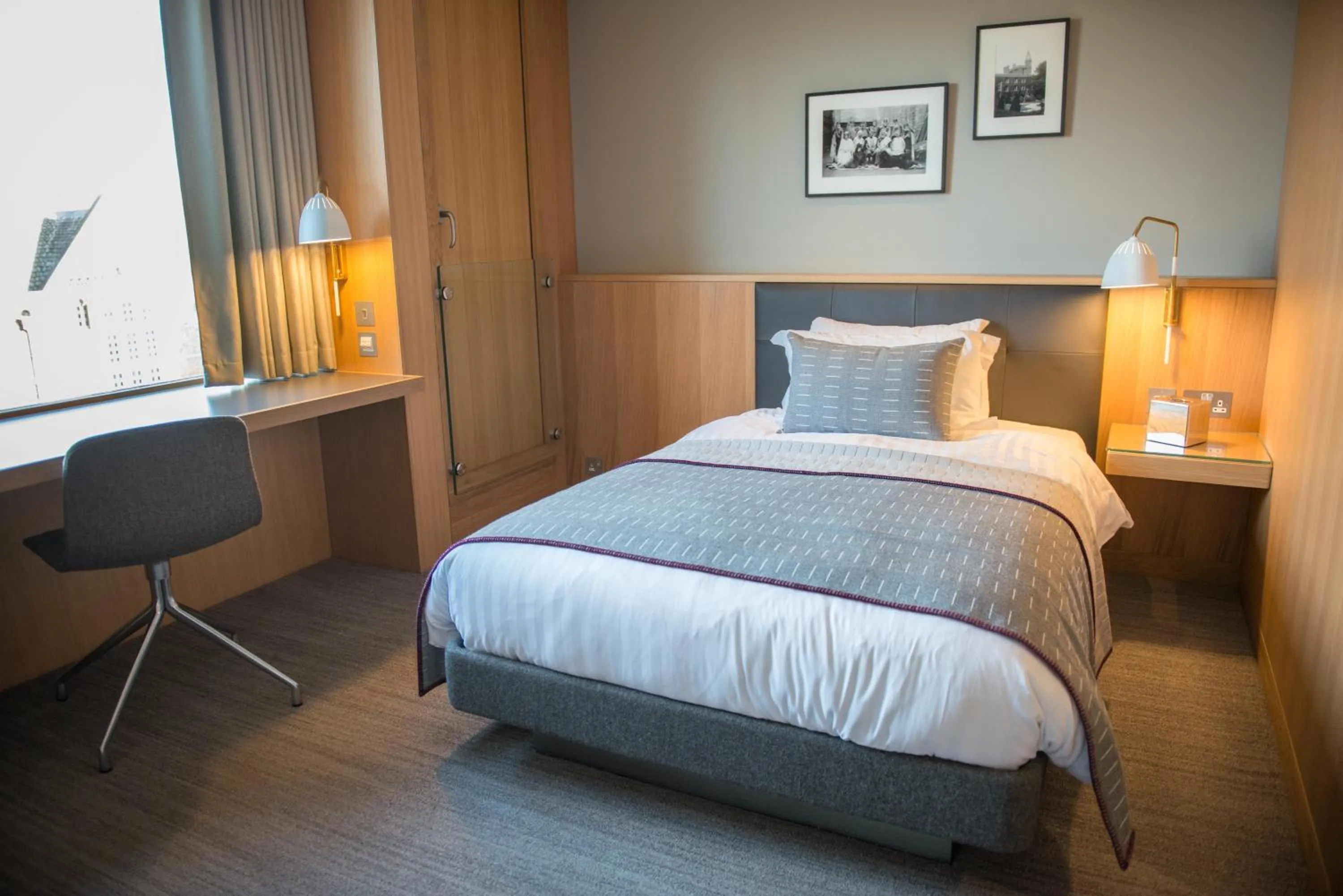 Seating area, Bed in West Court- Jesus College