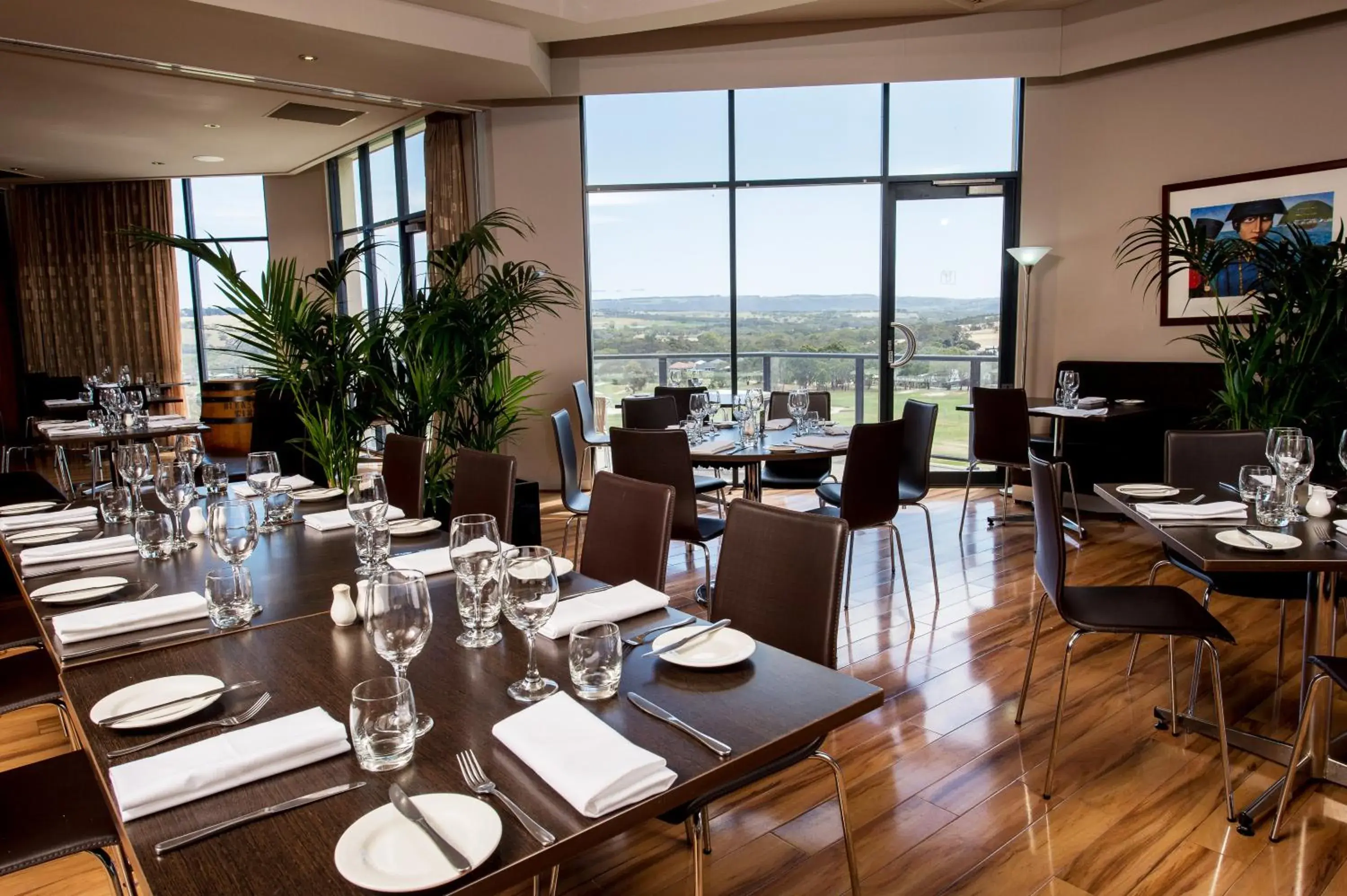 Restaurant/places to eat in McCracken Country Club Restaurant/places to eat in McCracken Country Club