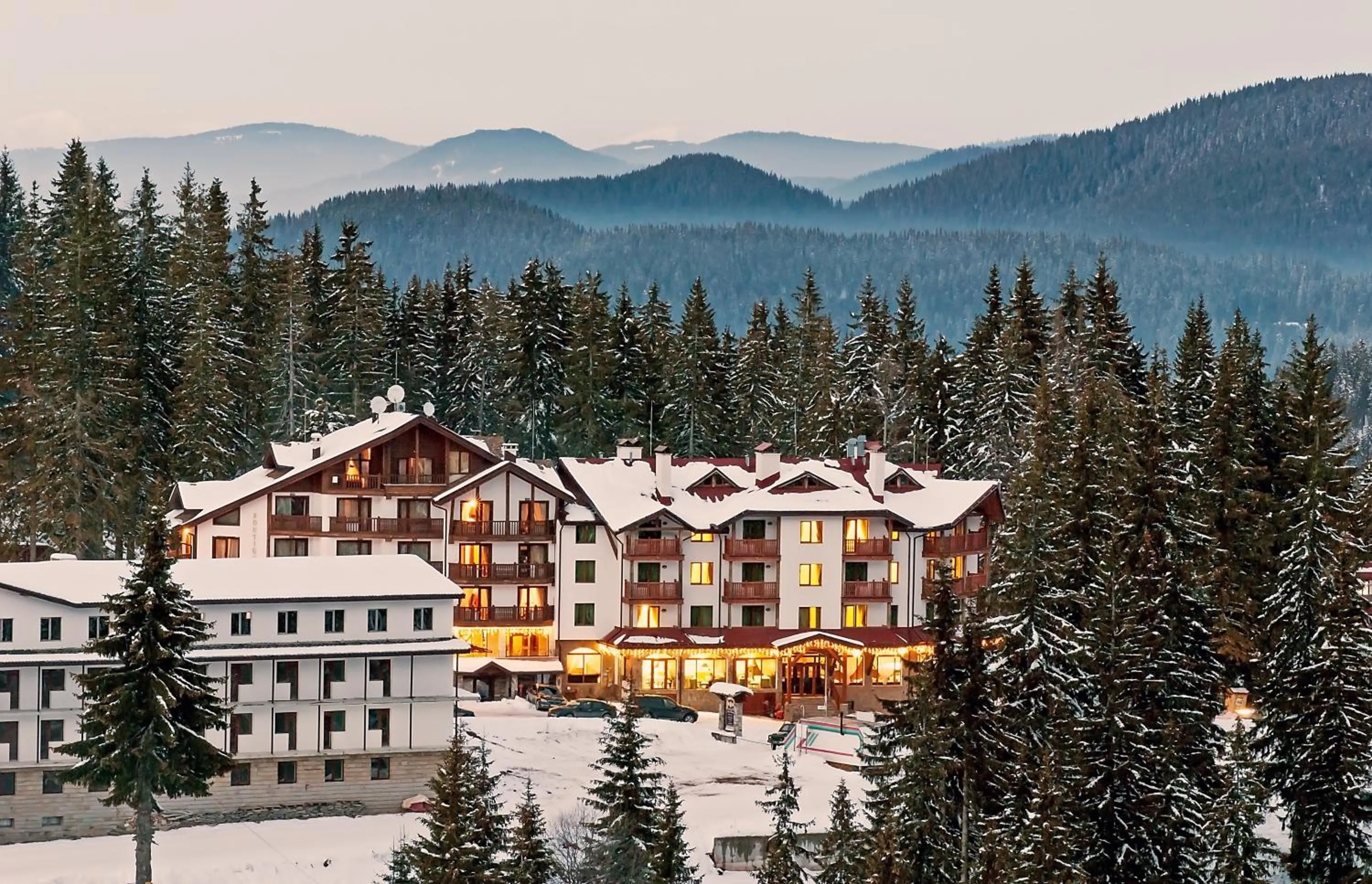 Facade/entrance in Hotel Iva & Elena