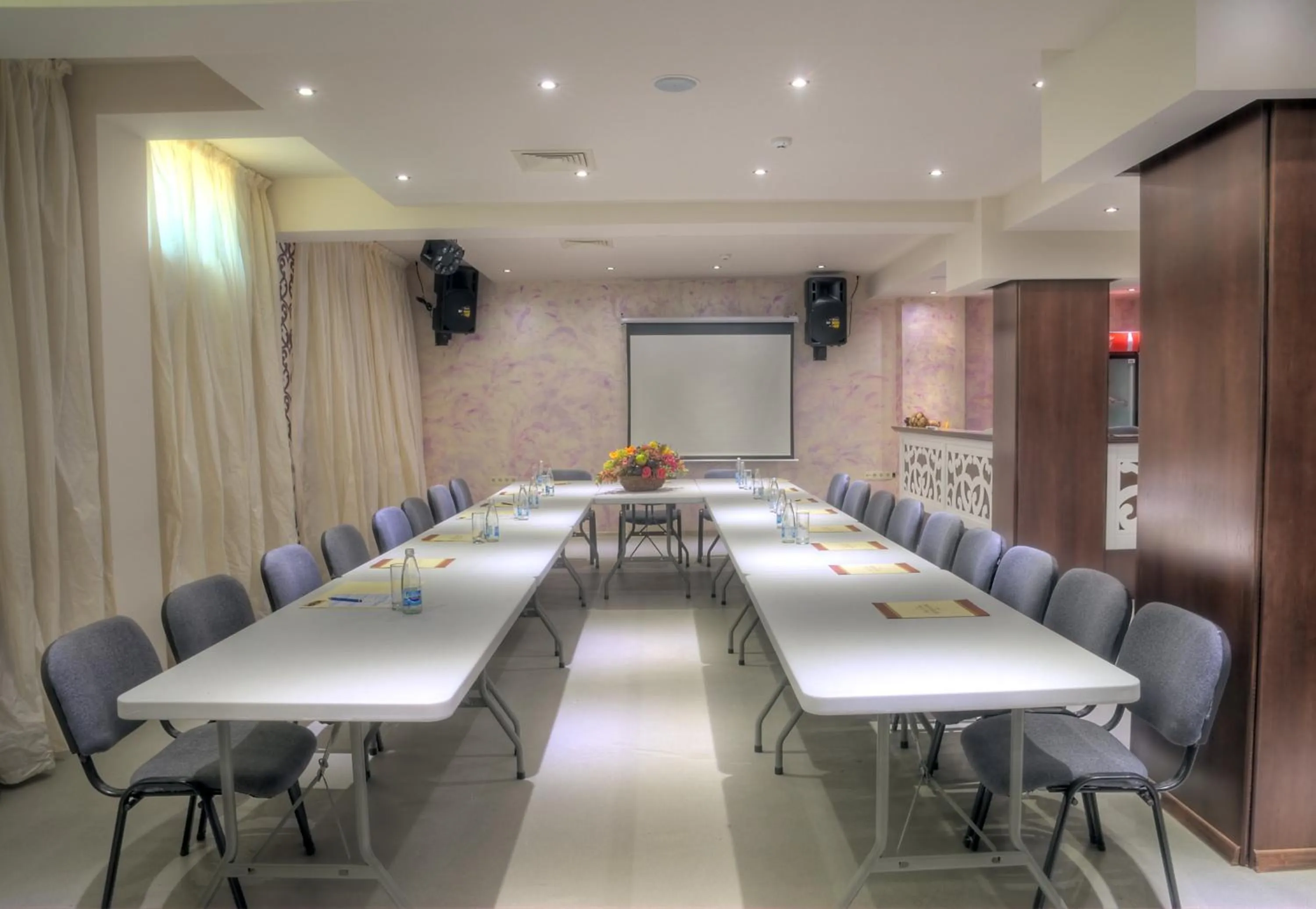 TV and multimedia in Hotel Iva & Elena