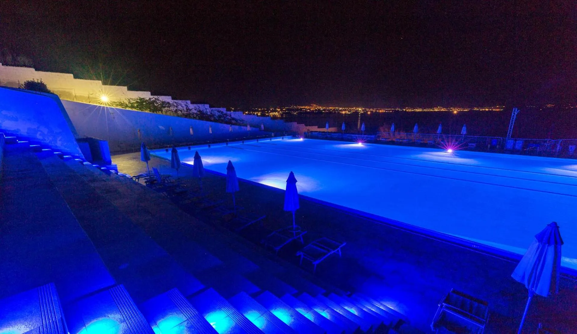 Night in Perla Del Golfo Resort