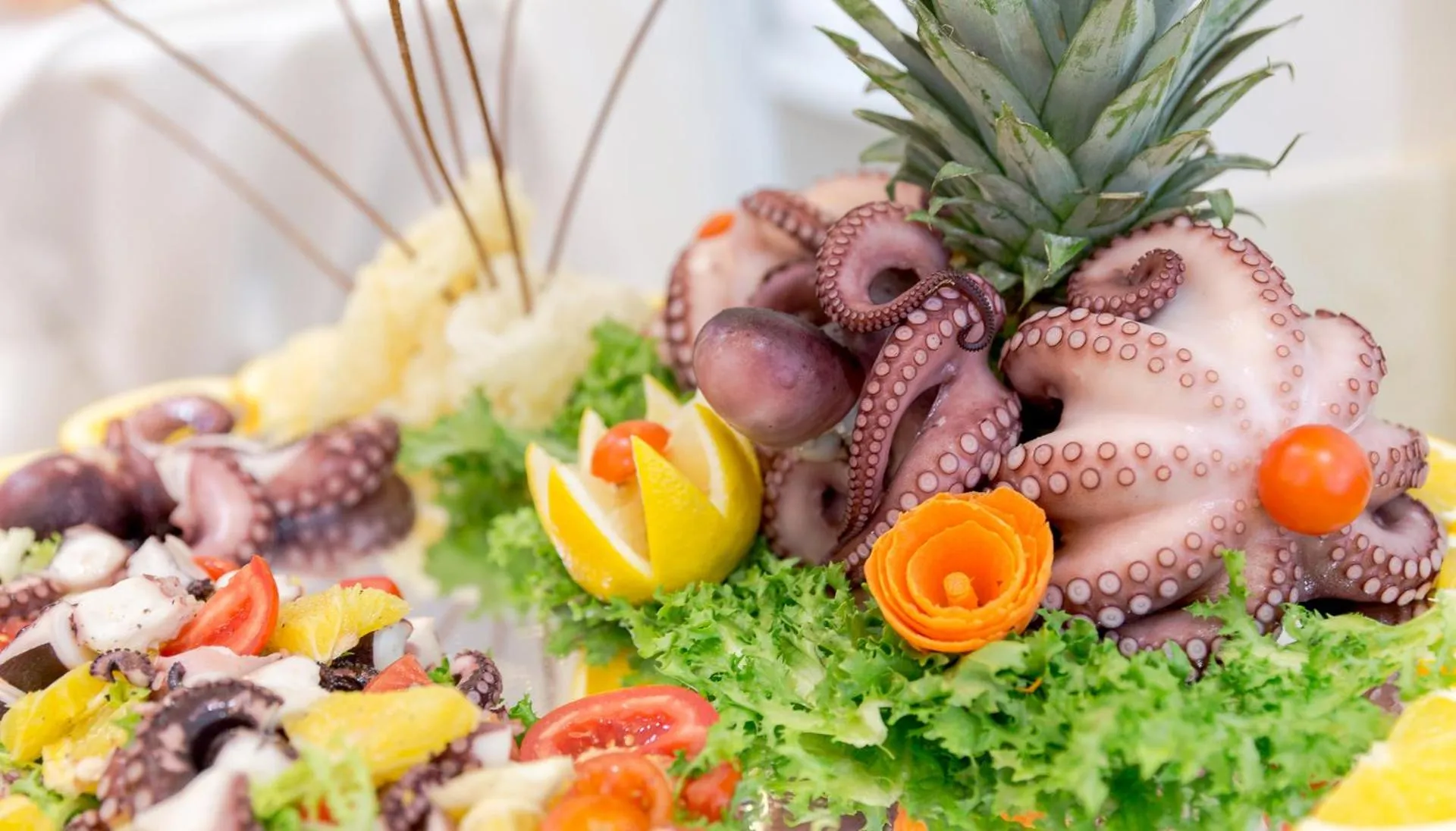 Restaurant/places to eat in Perla Del Golfo Resort