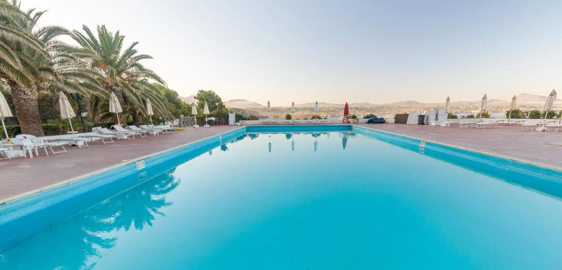 Pool view in Perla Del Golfo Resort