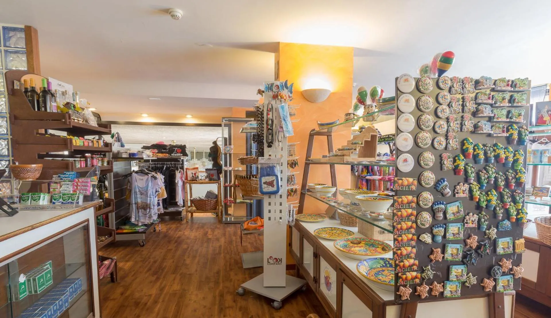 Shopping Area in Perla Del Golfo Resort