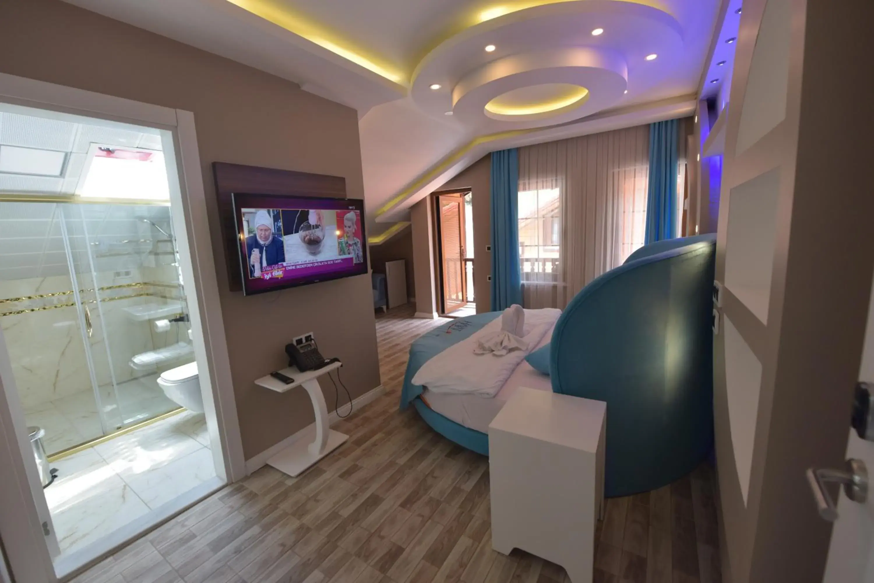 Deluxe Double Room in Hayat Rose Hotel Deluxe Double Room in Hayat Rose Hotel