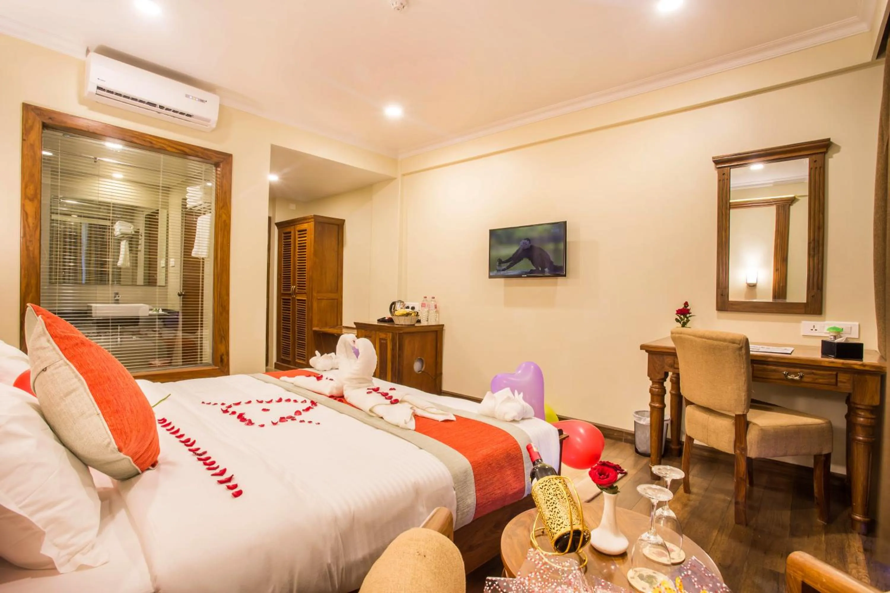 Bedroom, Bed in Hotel Portland