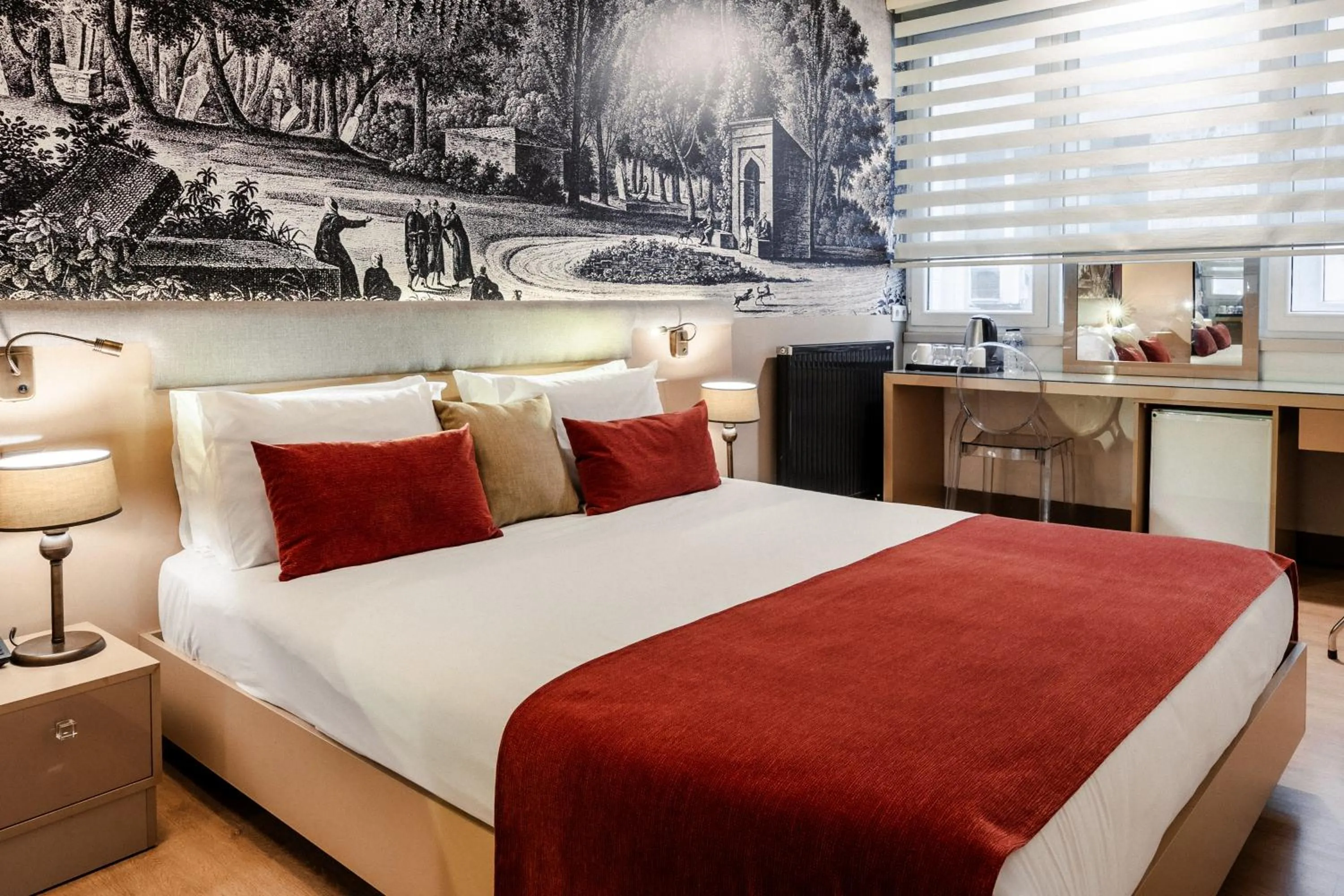 Photo of the whole room, Bed in Cheya Beşiktaş Istanbul Bosphorus City Center Hotel & Suites