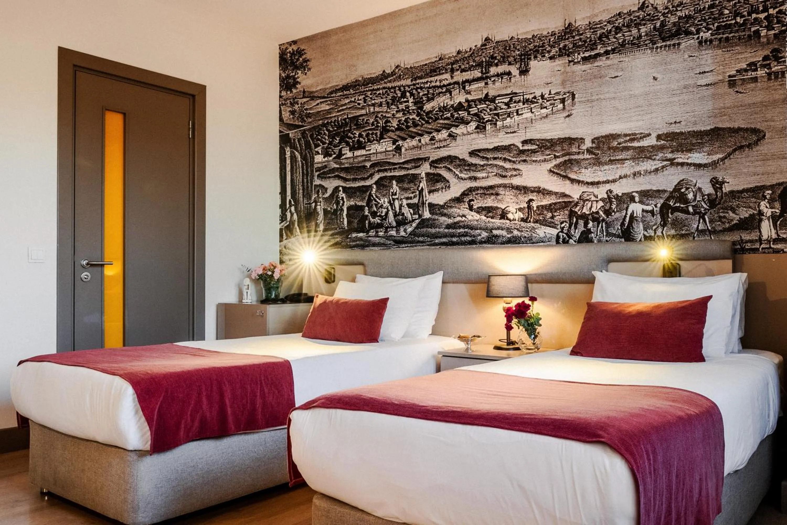 Photo of the whole room, Bed in Cheya Beşiktaş Istanbul Bosphorus City Center Hotel & Suites