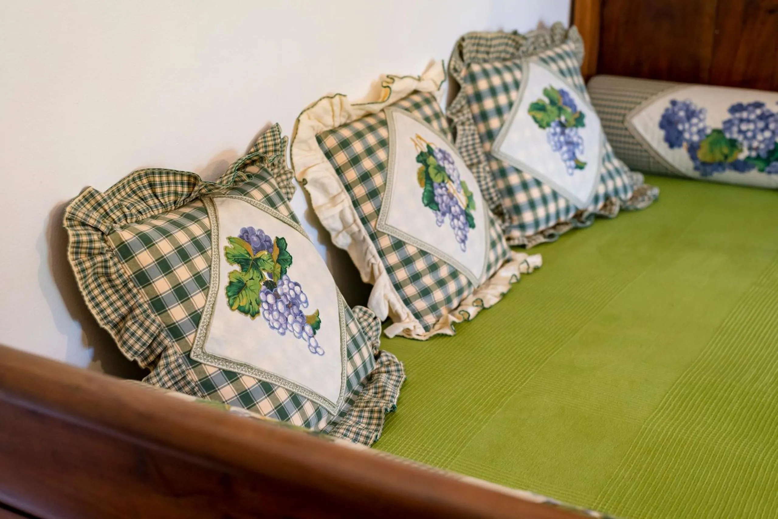 Living room, Bed in Agriturismo La Rombaia