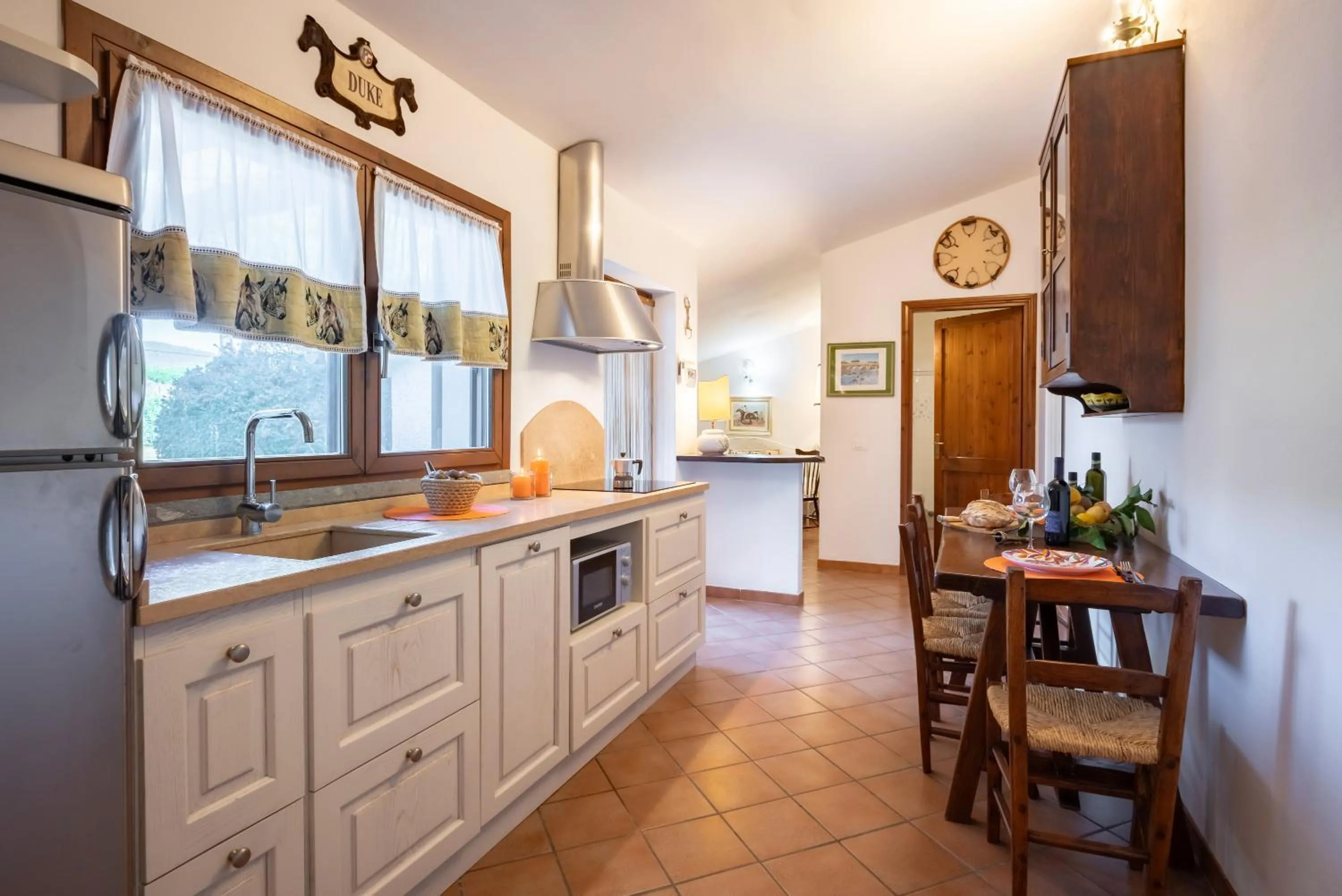 Kitchen or kitchenette in Agriturismo La Rombaia