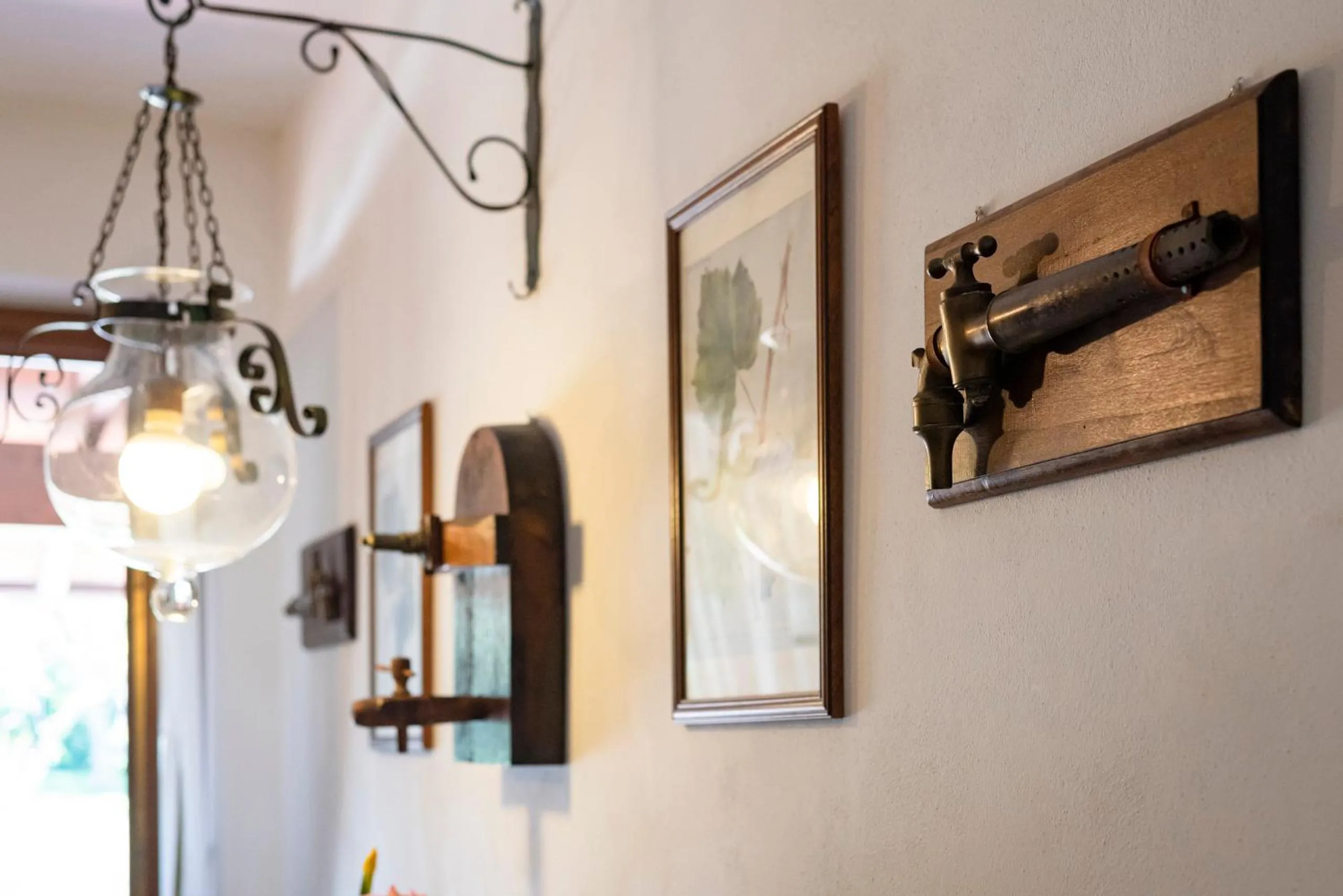 Decorative detail in Agriturismo La Rombaia