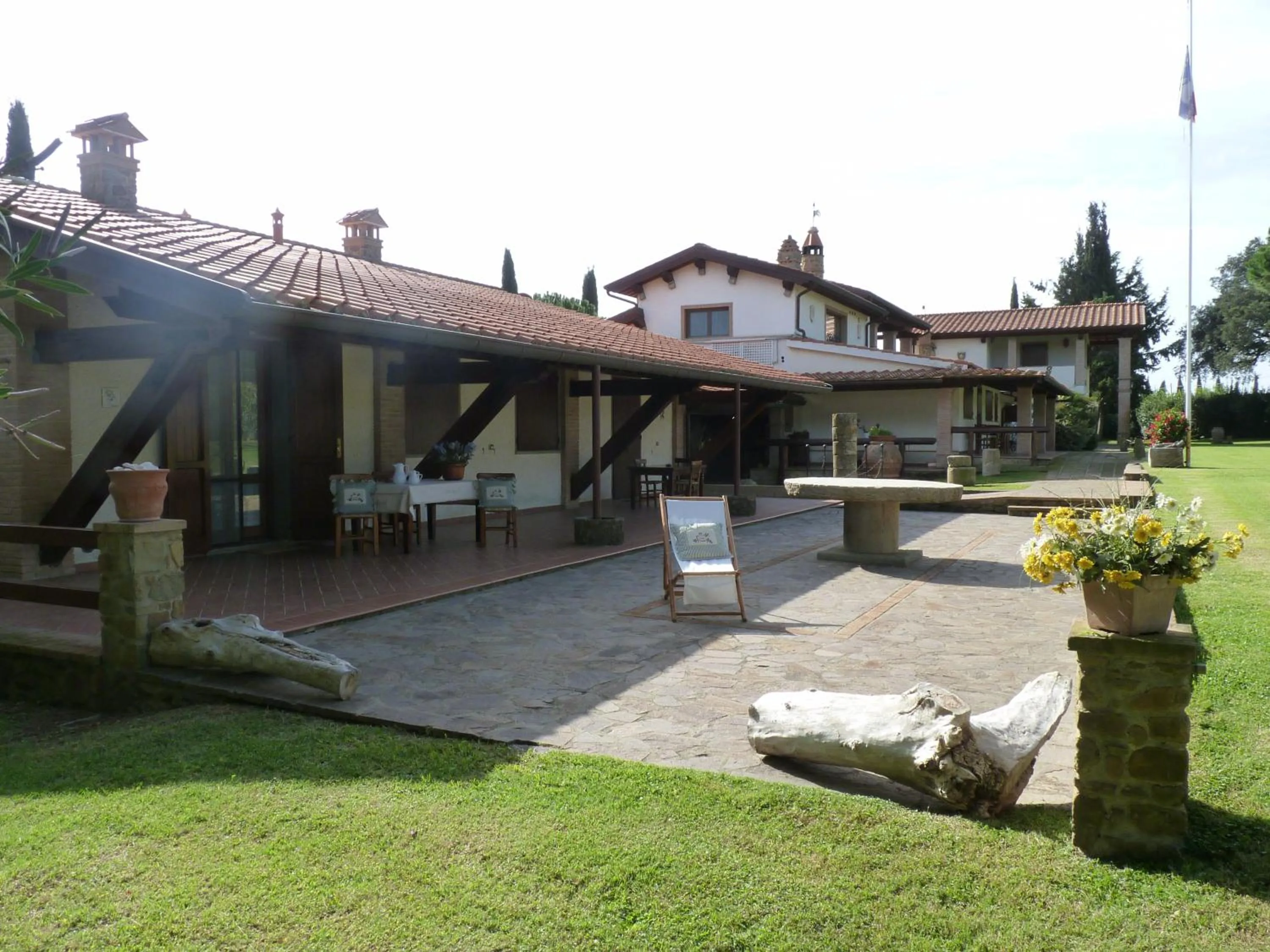 Patio in Agriturismo La Rombaia