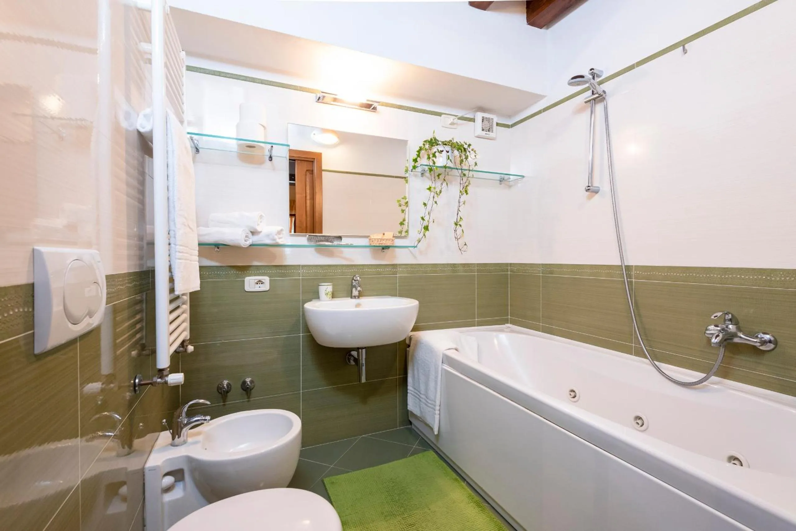 Bathroom in Agriturismo La Rombaia
