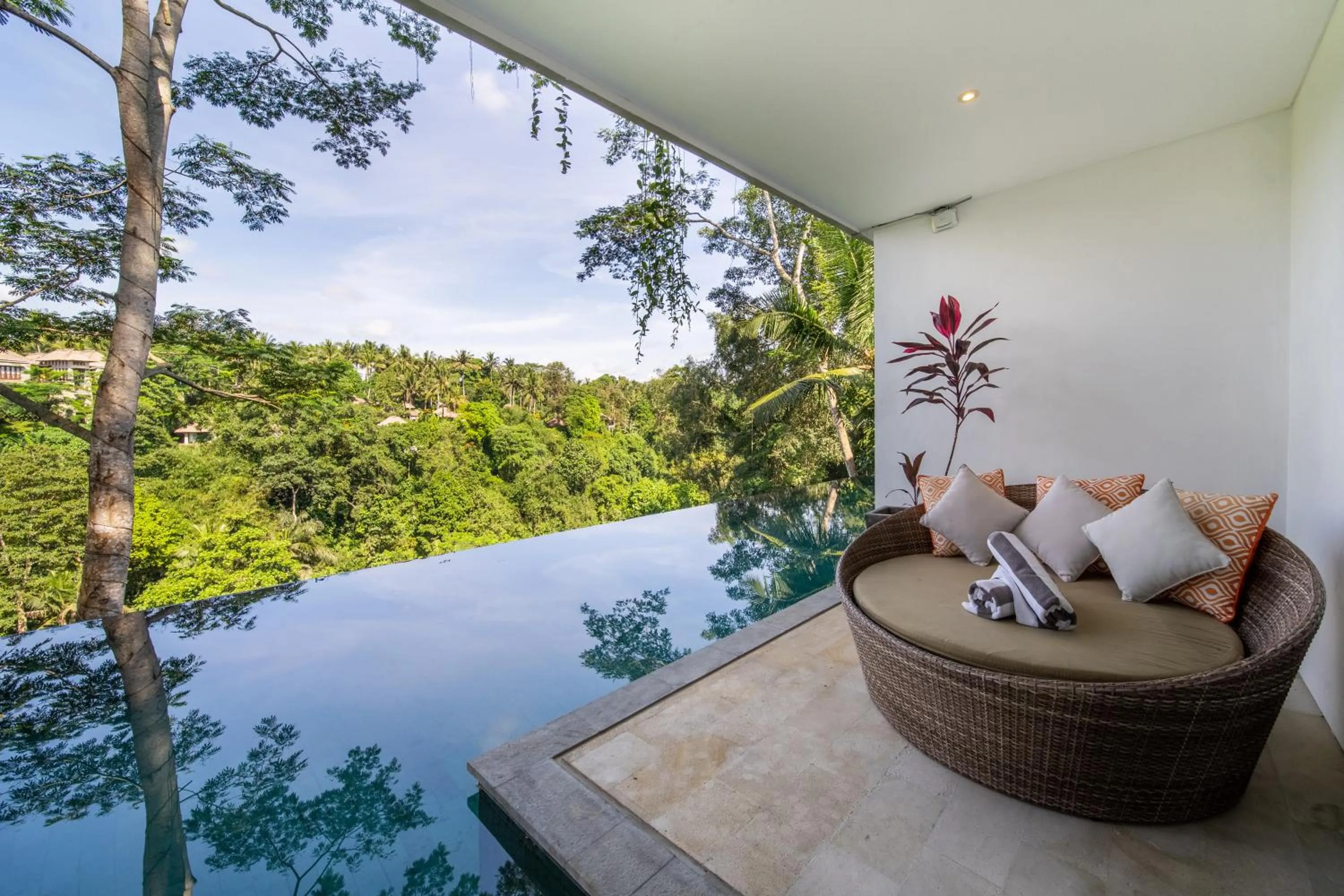 Day in The Hidden Paradise Ubud - CHSE Certified