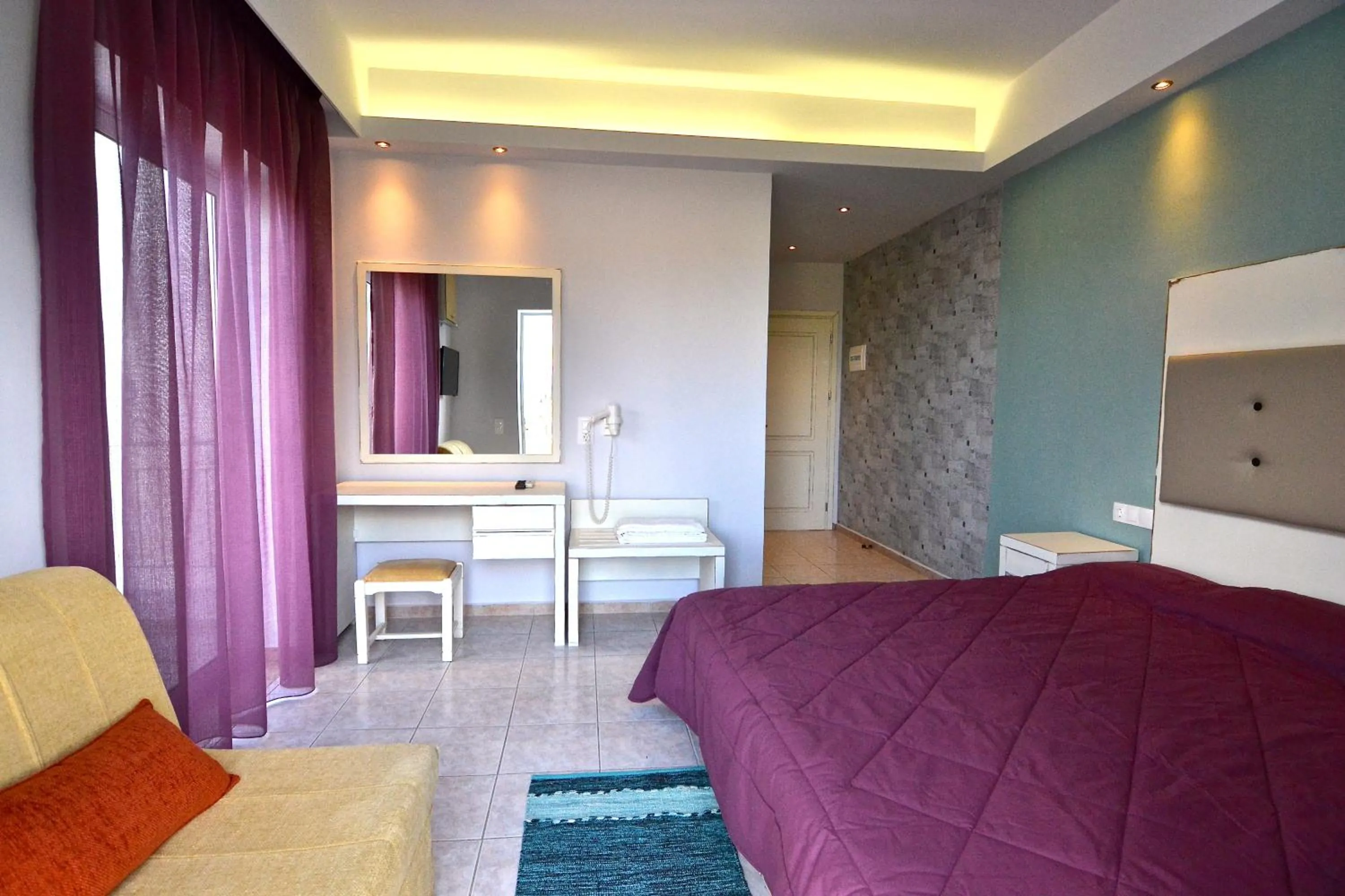 Bed in Paloma Blanca