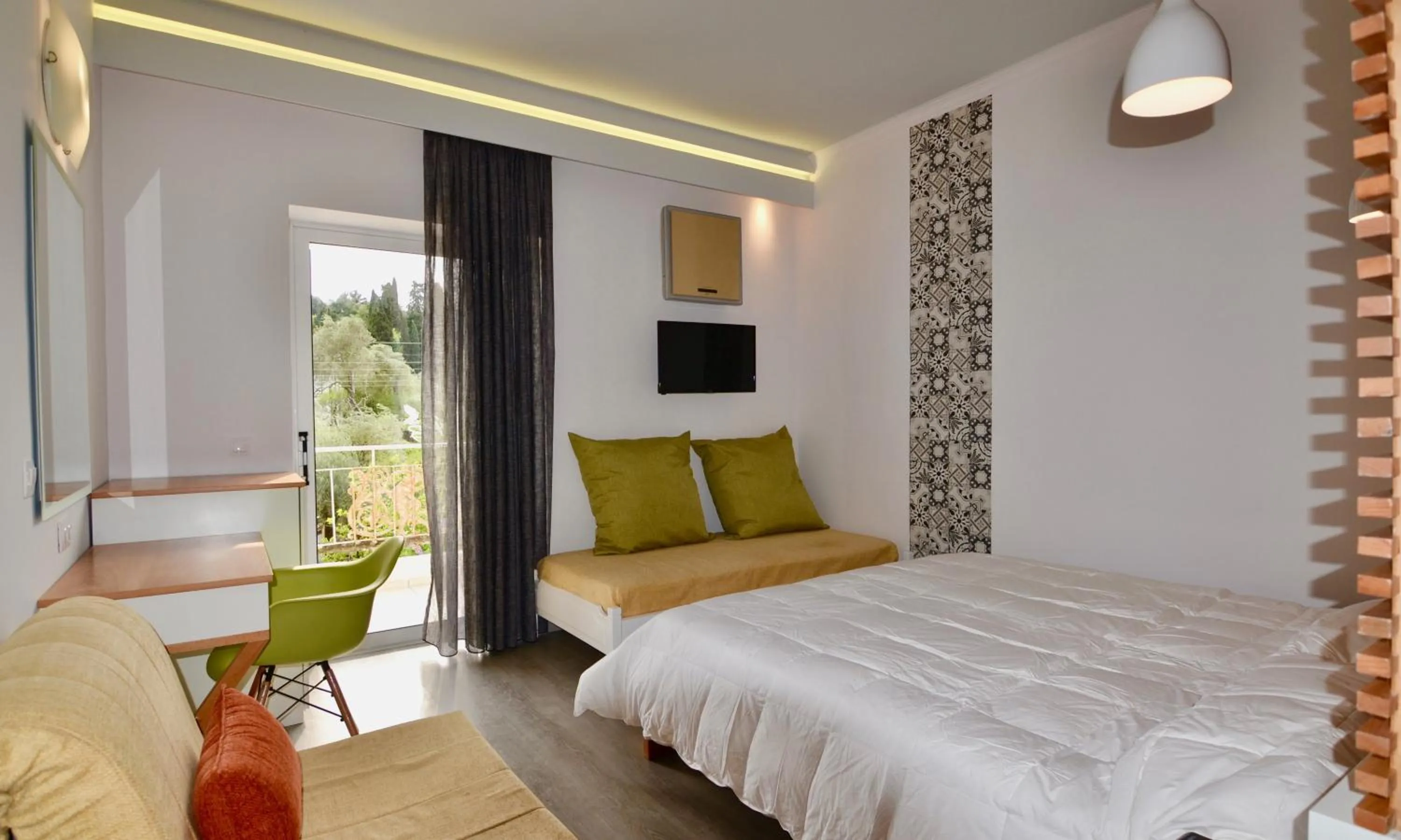 Bed in Paloma Blanca