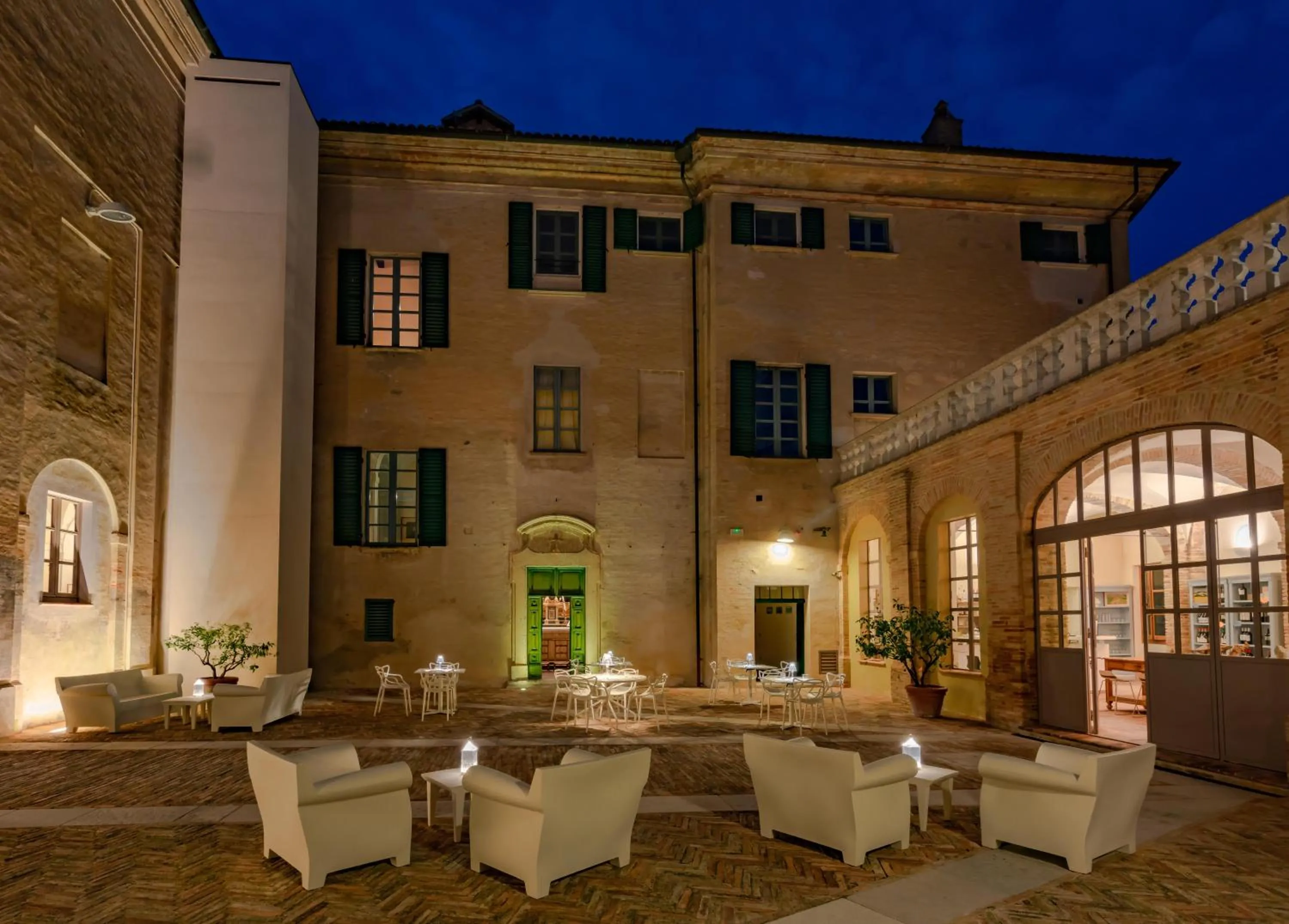 Restaurant/places to eat in Castello Di Monterado