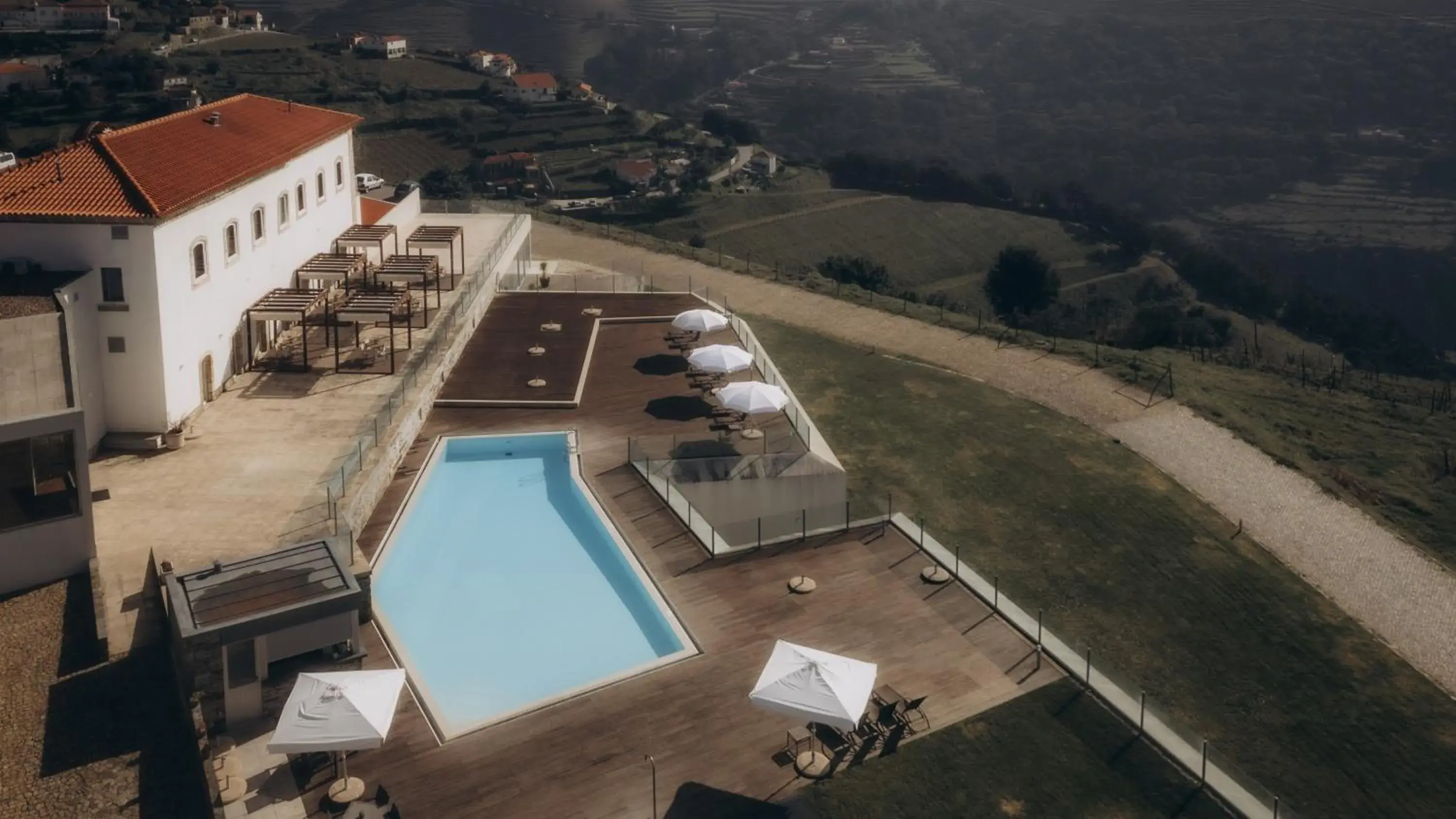 Property building in Douro Scala Property building in Douro Scala