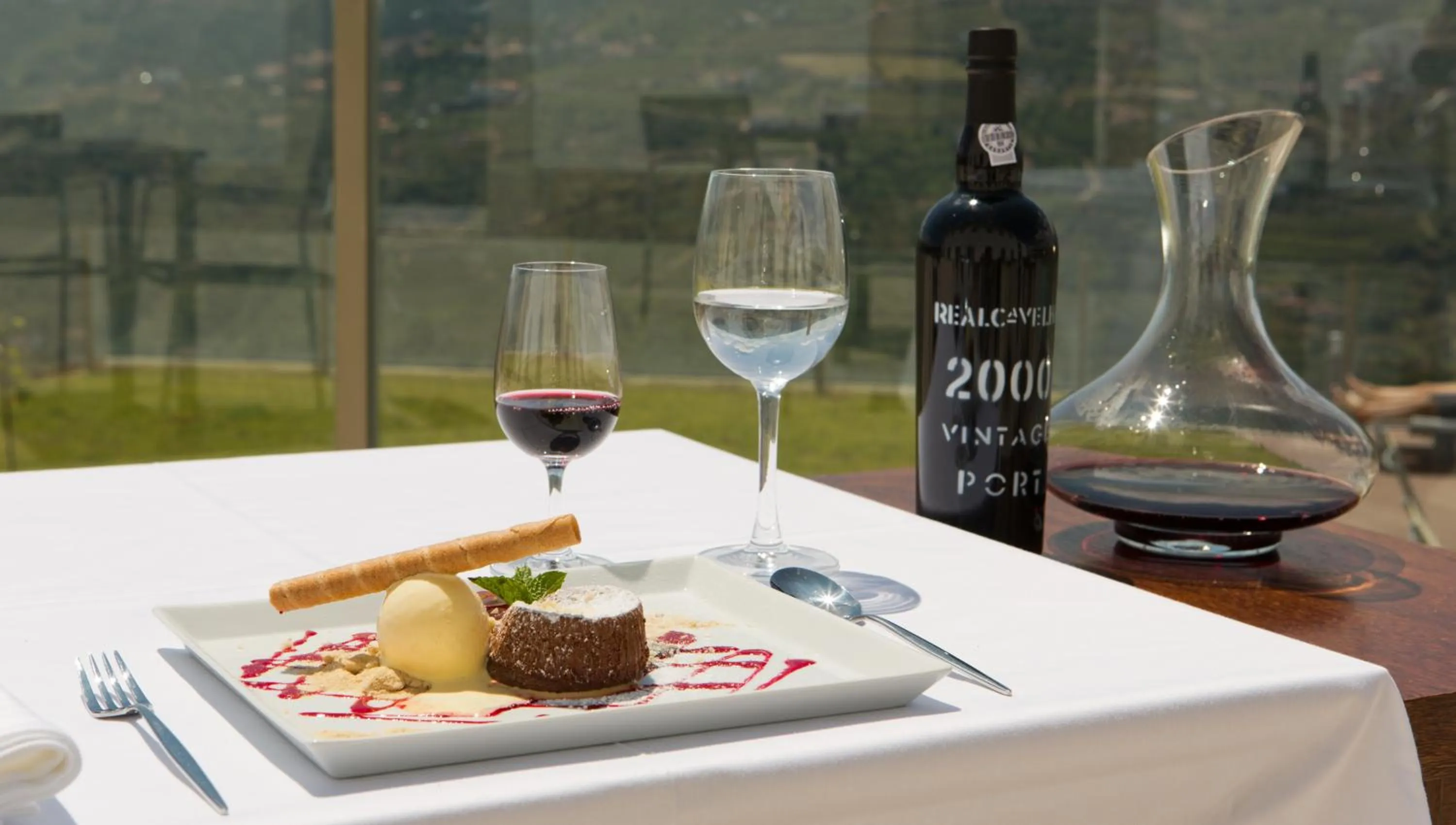 Restaurant/places to eat in Douro Scala