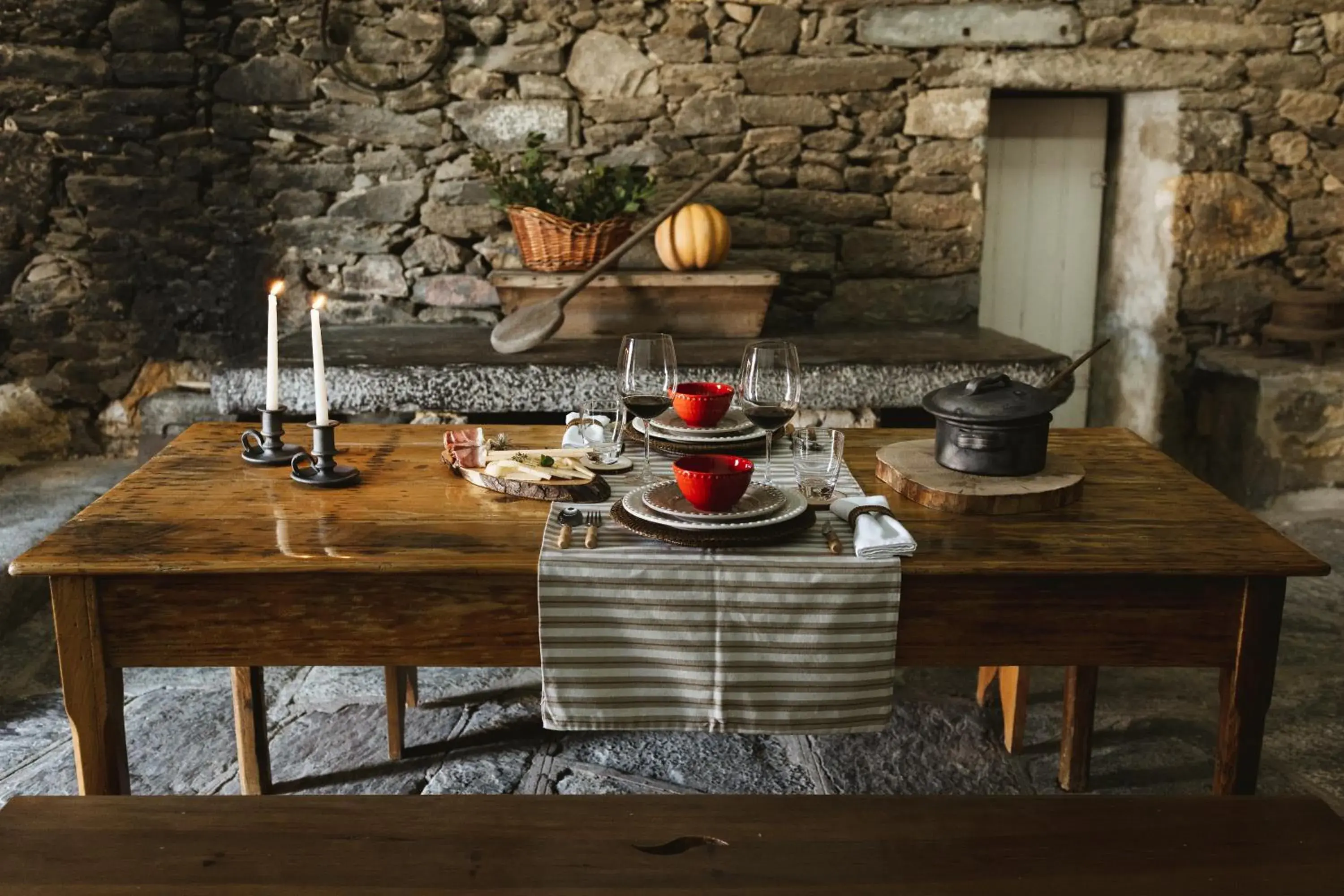 Restaurant/places to eat in Douro Scala Restaurant/places to eat in Douro Scala