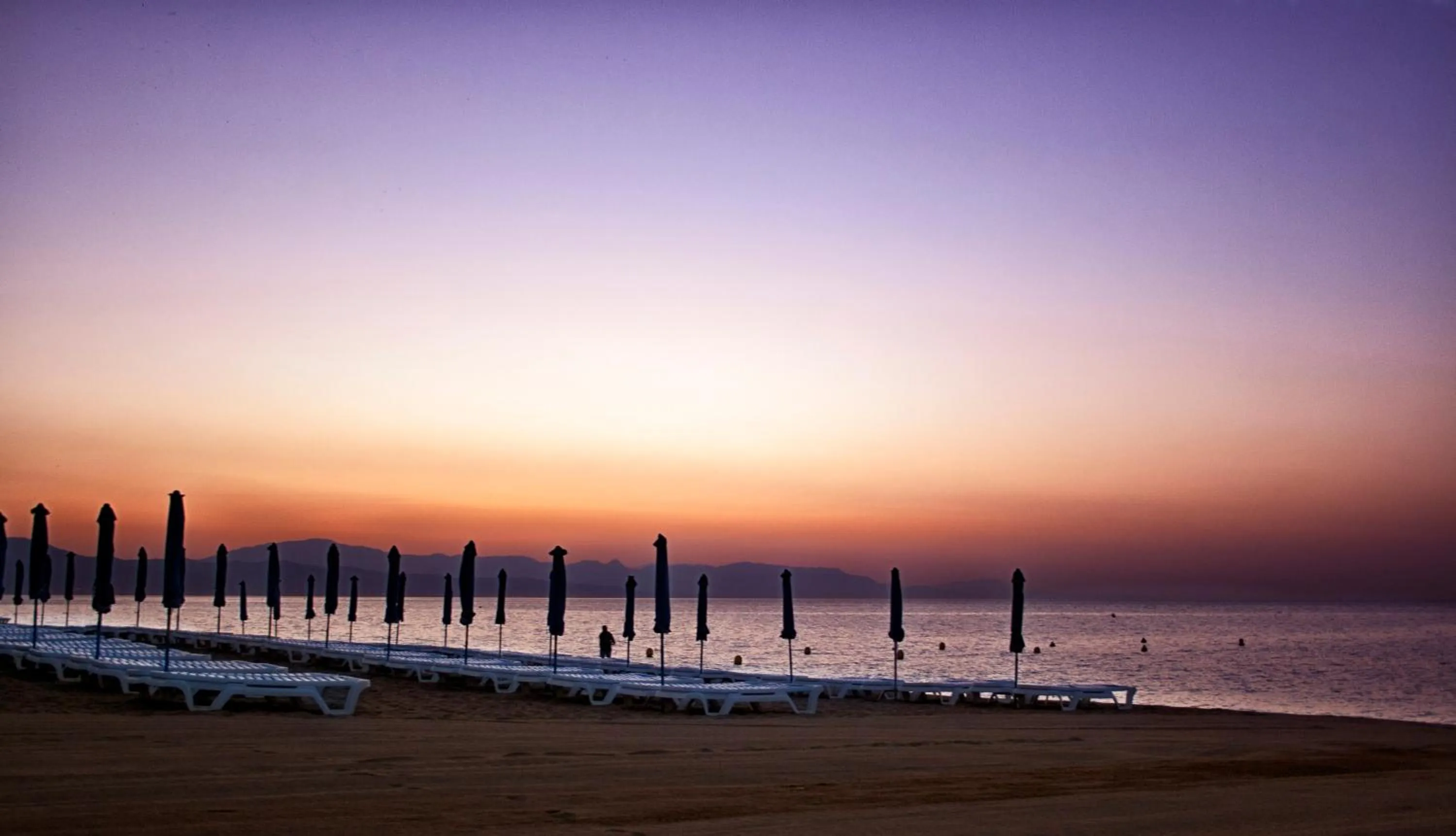 Beach in Hotel Moon Dreams Mediterráneo