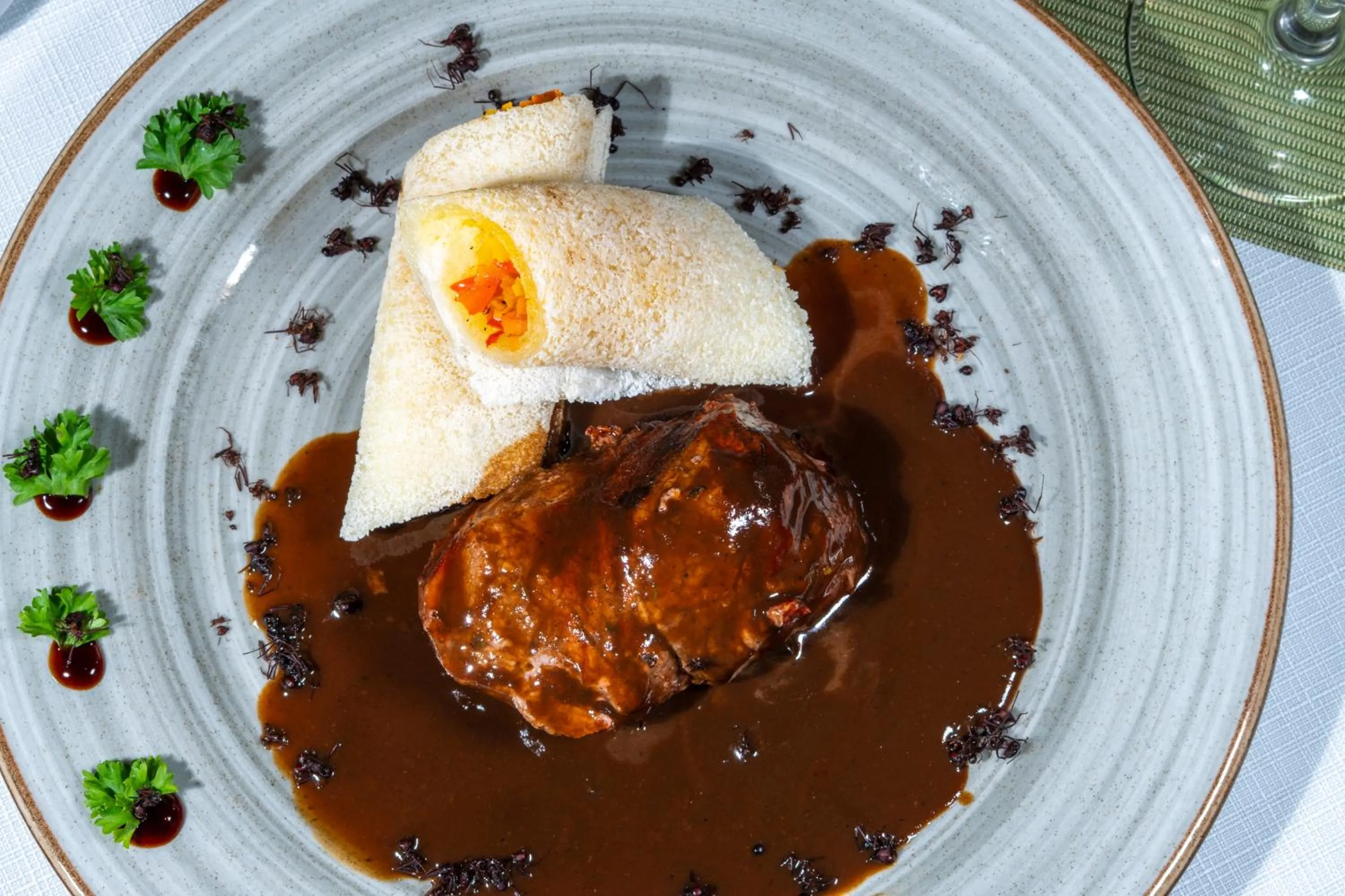 Food and drinks in Waira Suites