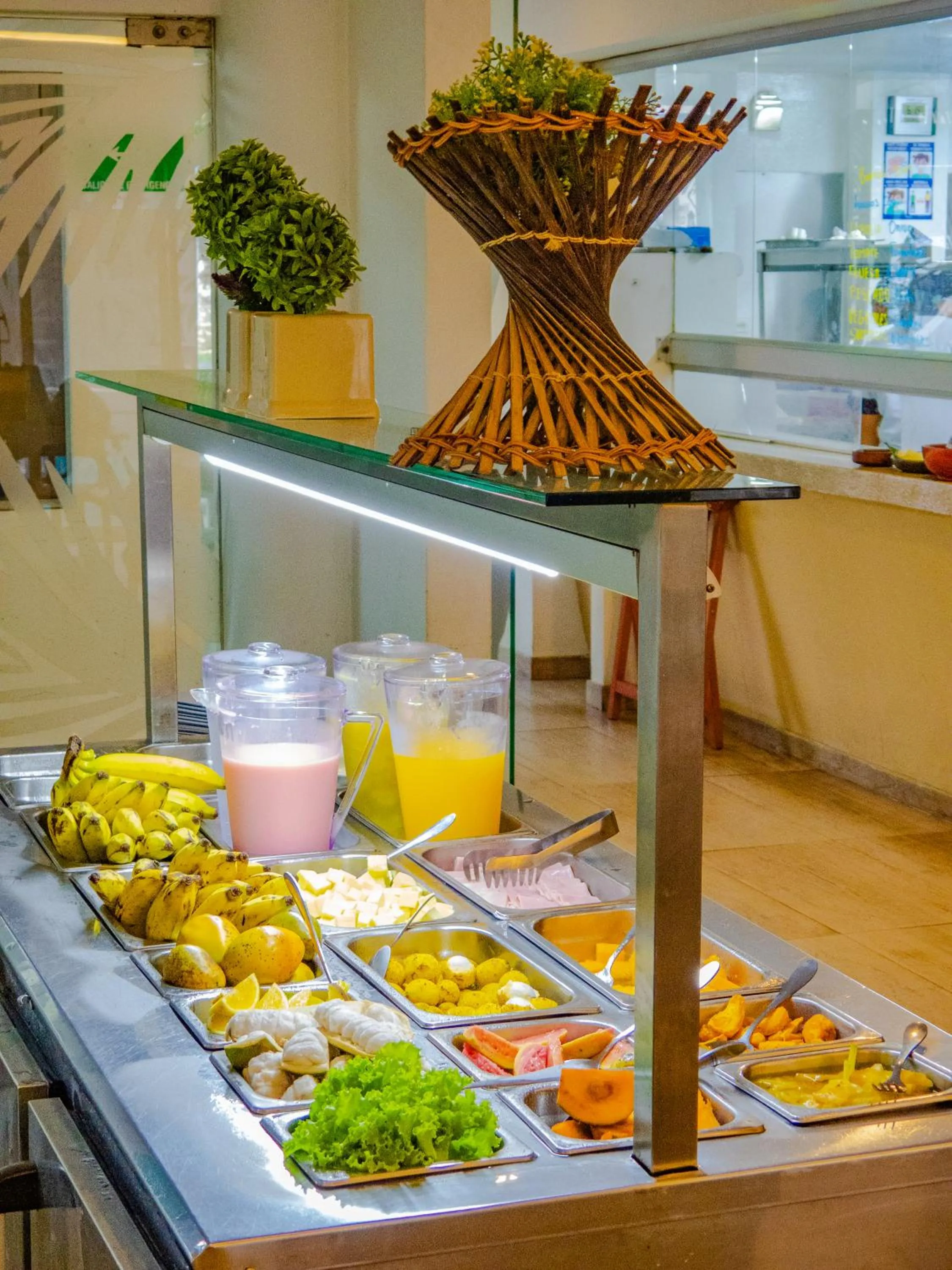 Buffet breakfast in Waira Suites