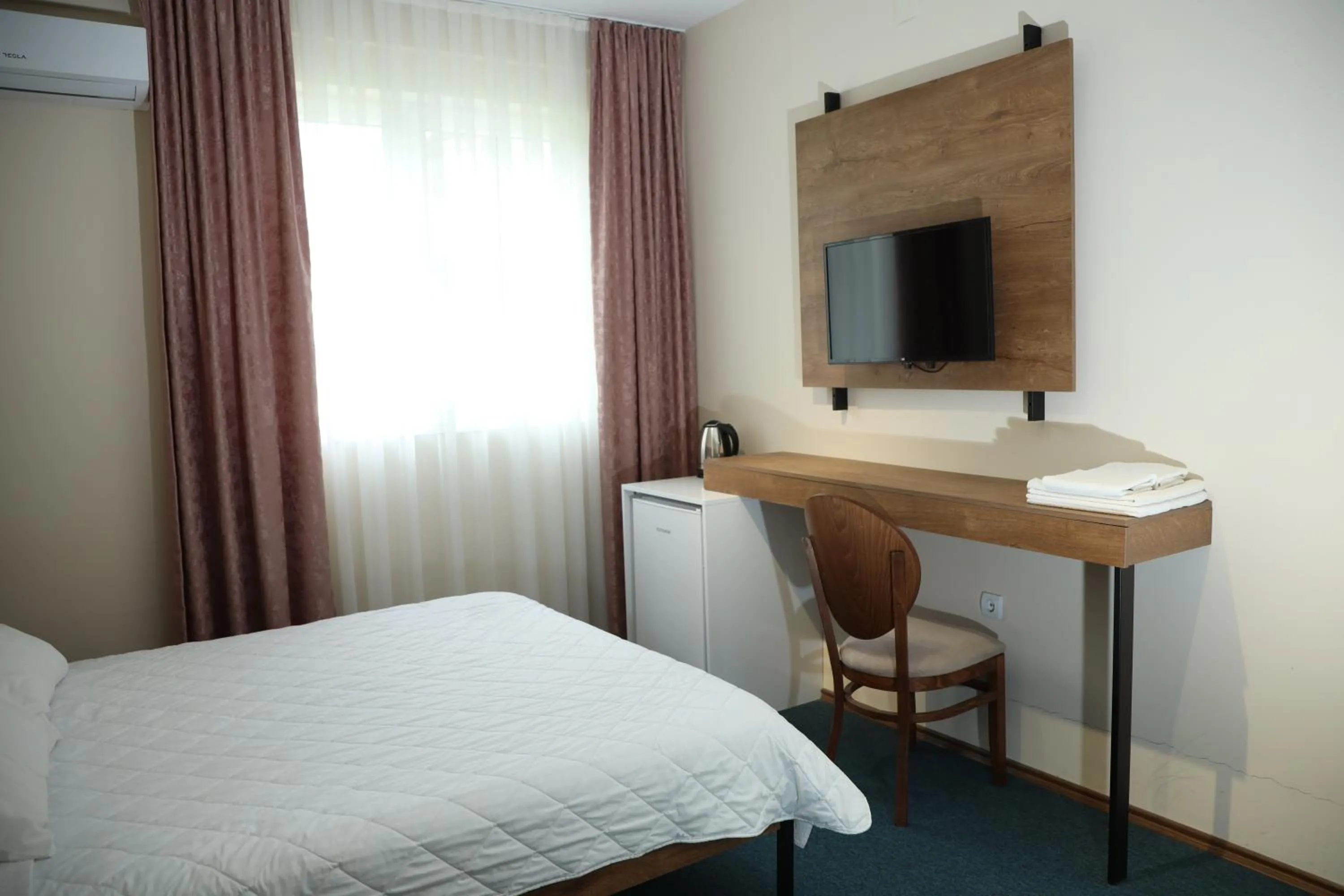 Bed in KOKINO Hotel & Winery