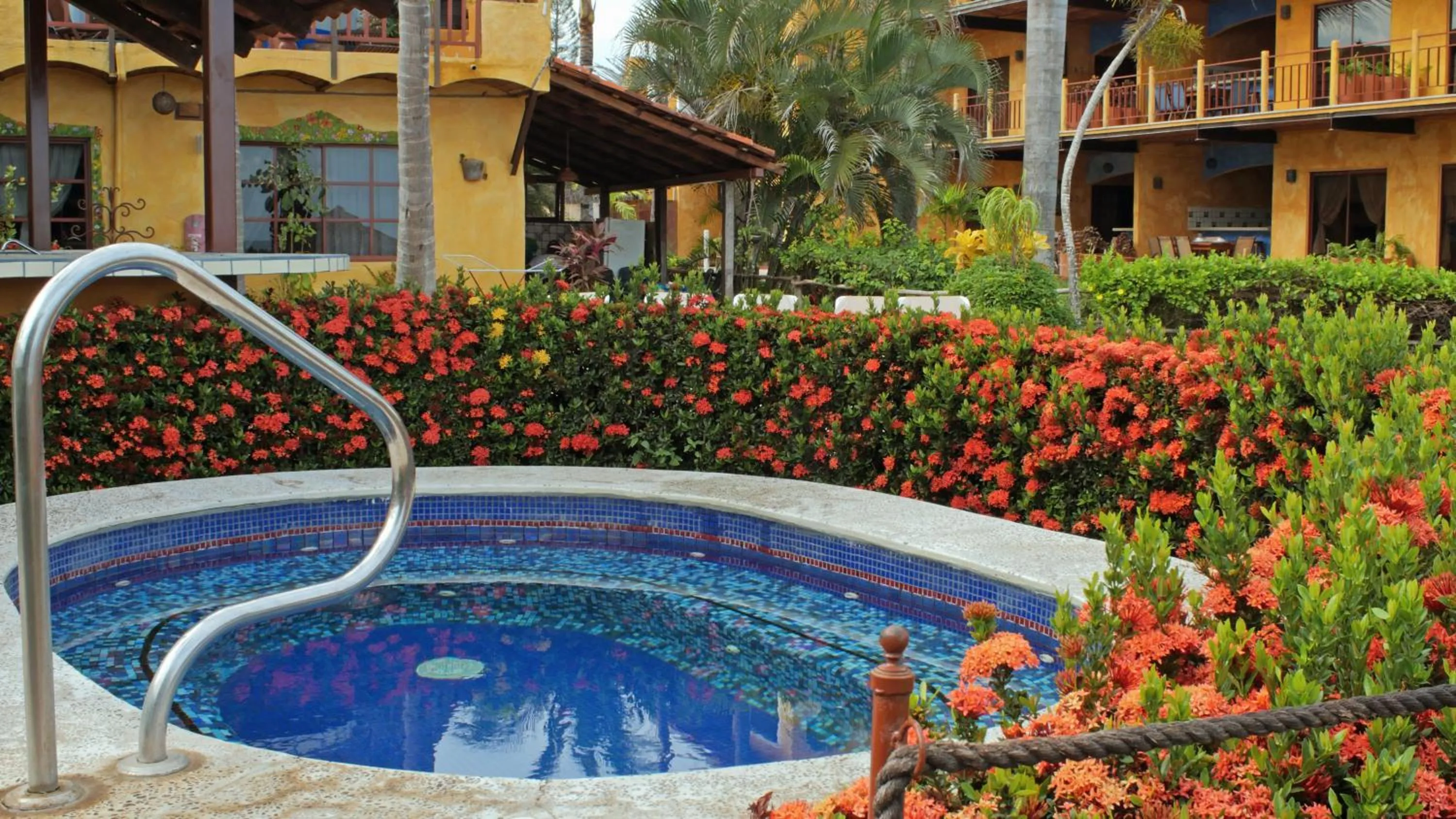 Day in Cabañas del Capitan