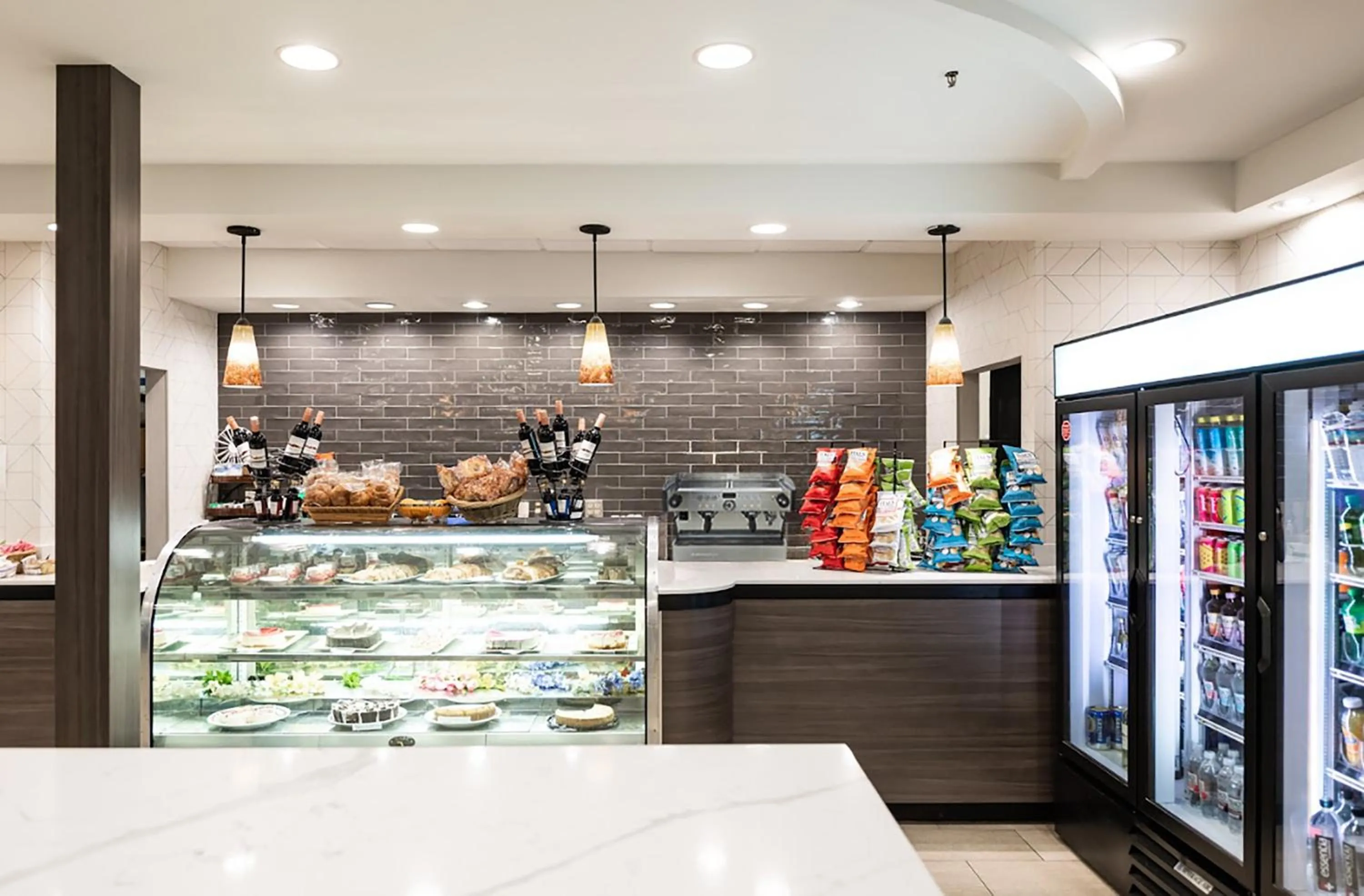 Restaurant/places to eat in Holiday Inn Newark International Airport