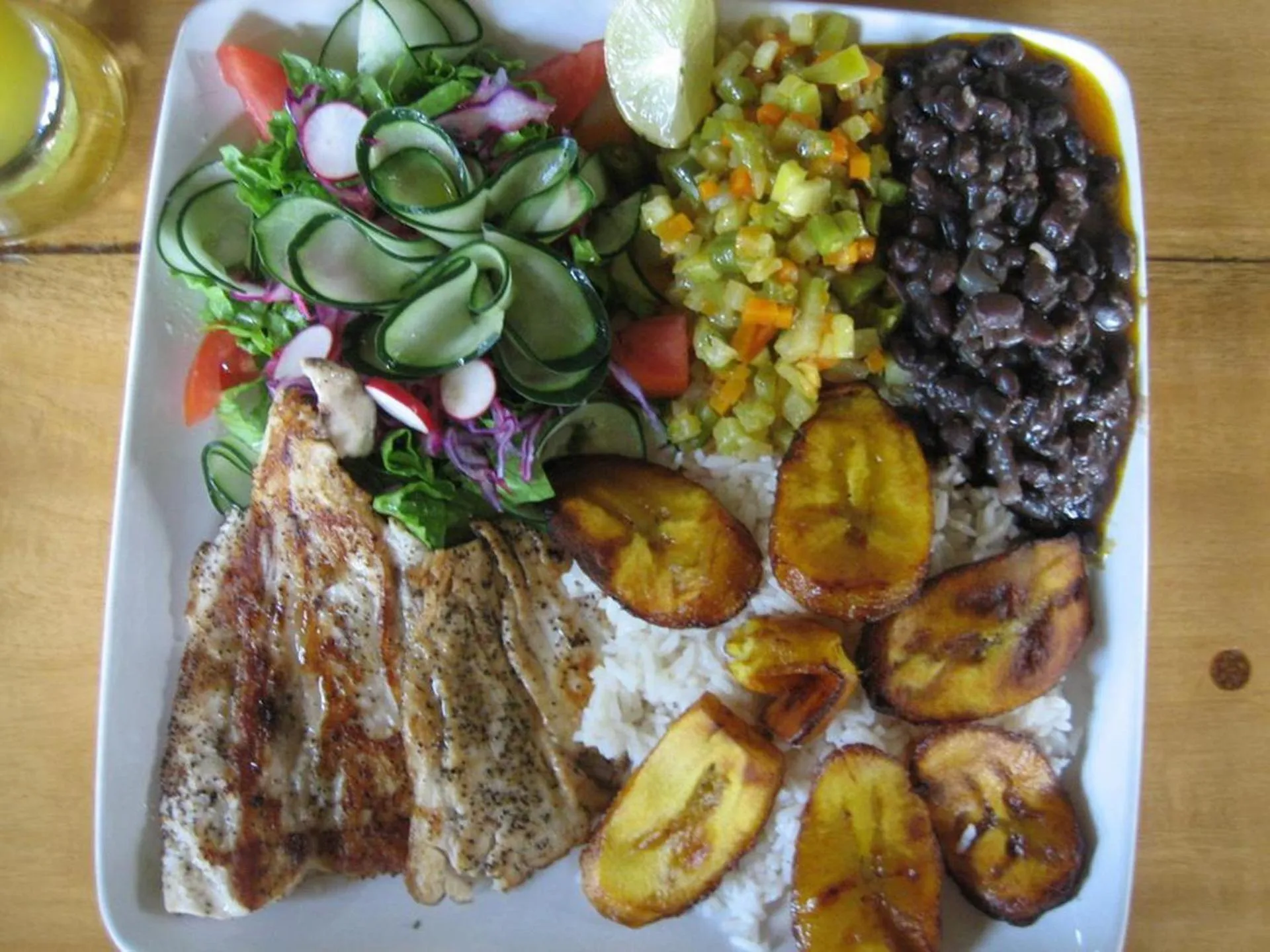 Restaurant/places to eat in Howler Monkey Hotel