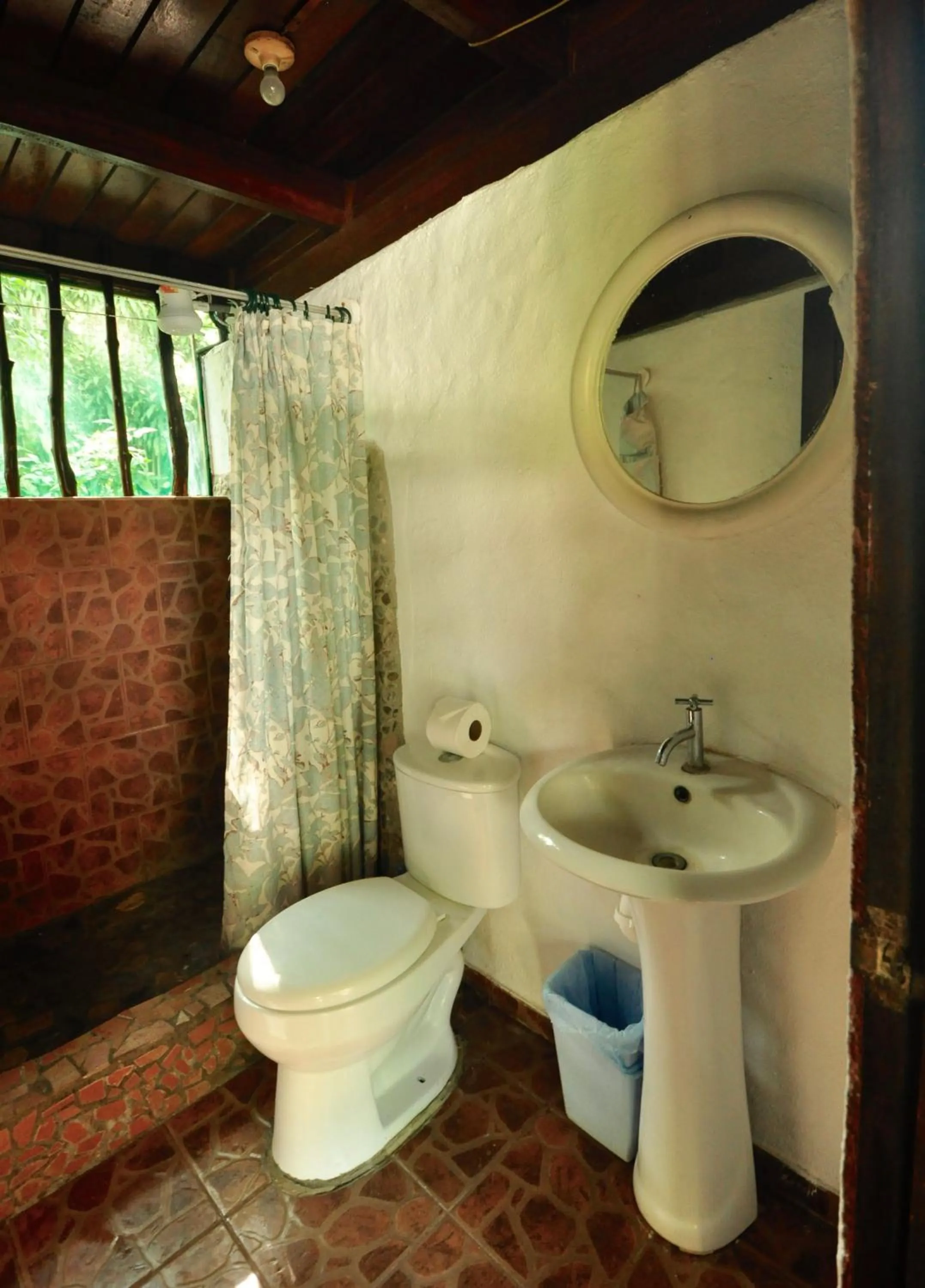 Shower in Howler Monkey Hotel
